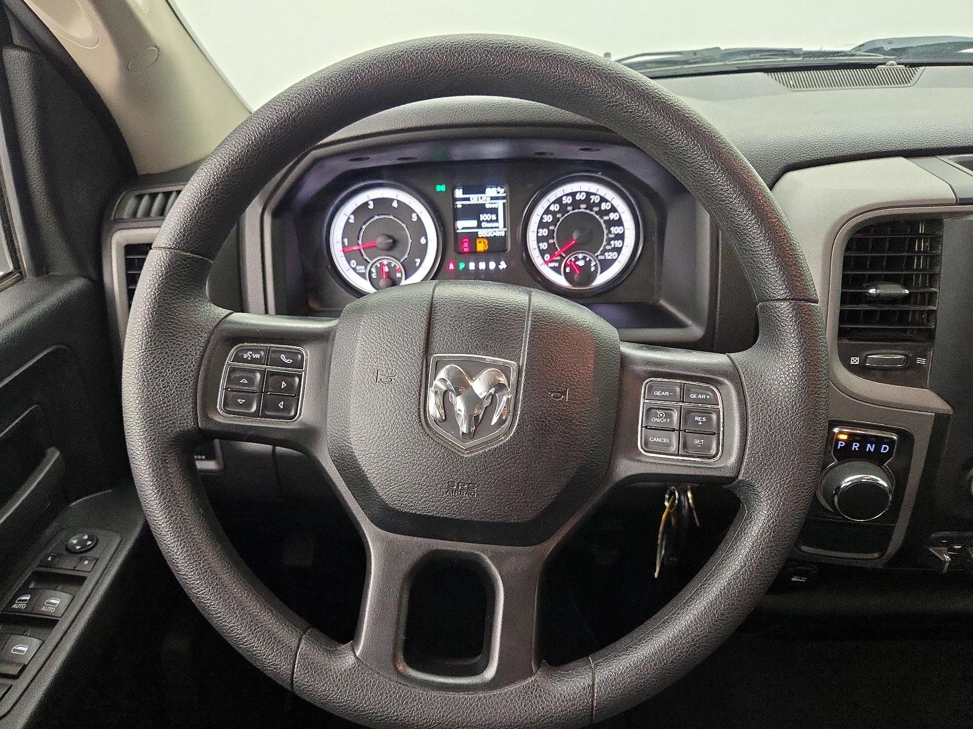 Thumbnail: 2021 RAM 1500 Classic - 10