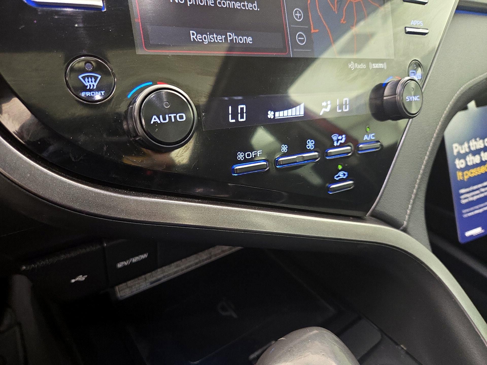 Thumbnail: 2020 Toyota Camry - 17