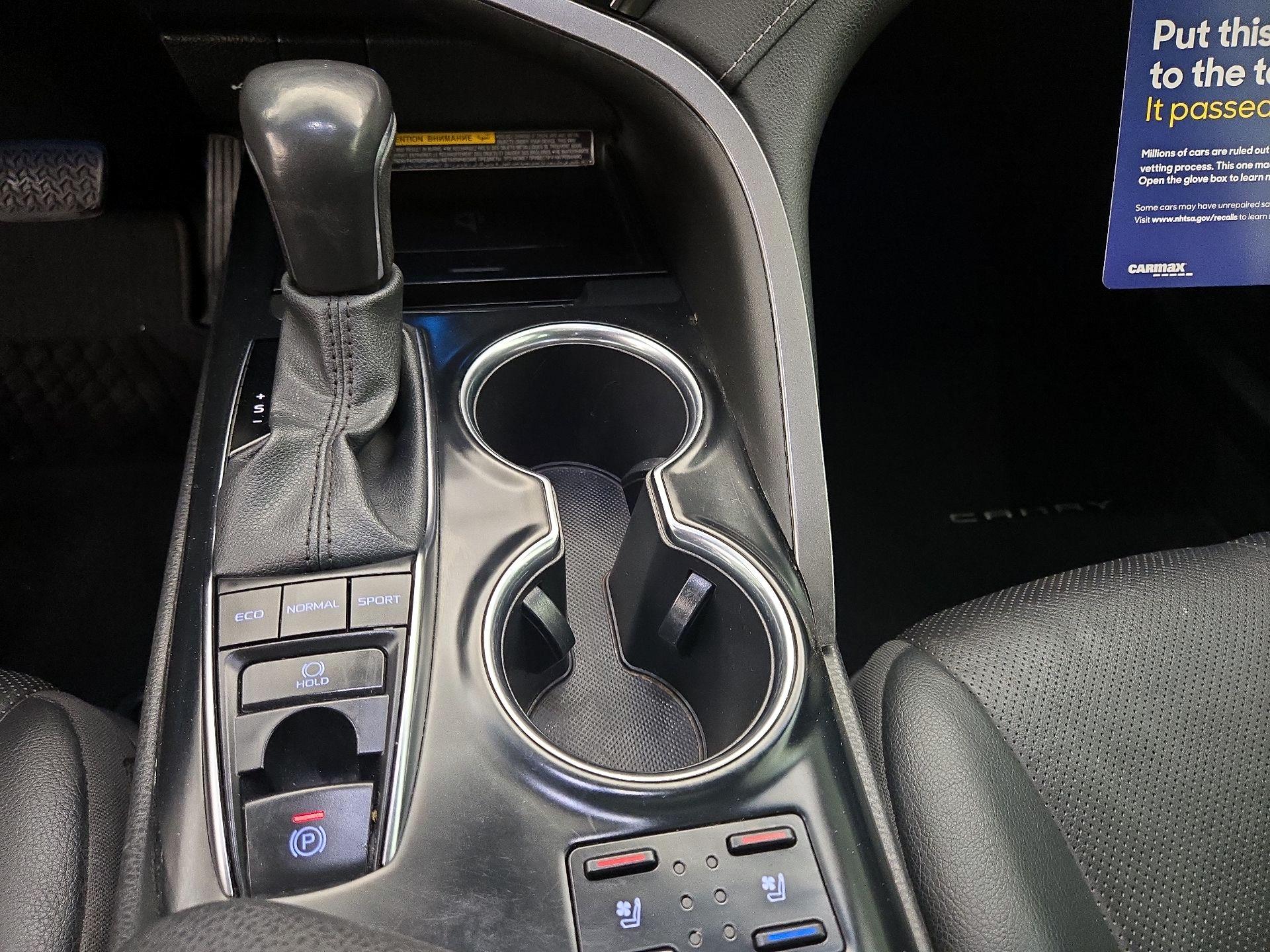Thumbnail: 2020 Toyota Camry - 18