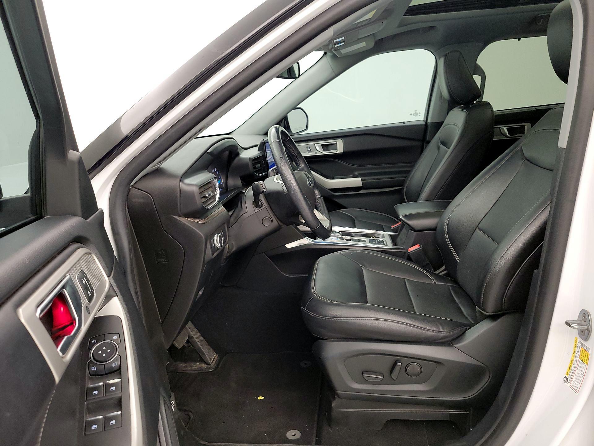 Thumbnail: 2021 Ford Explorer - 11