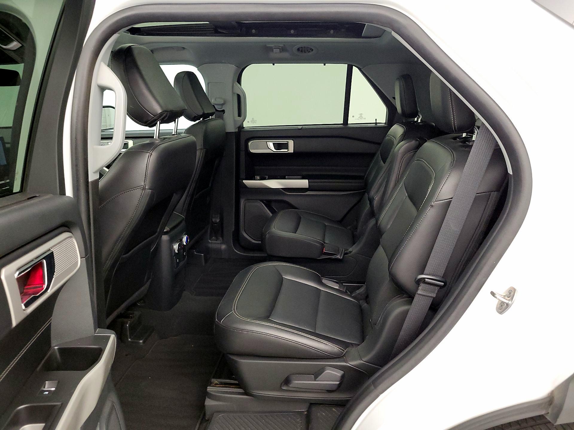 Thumbnail: 2021 Ford Explorer - 20