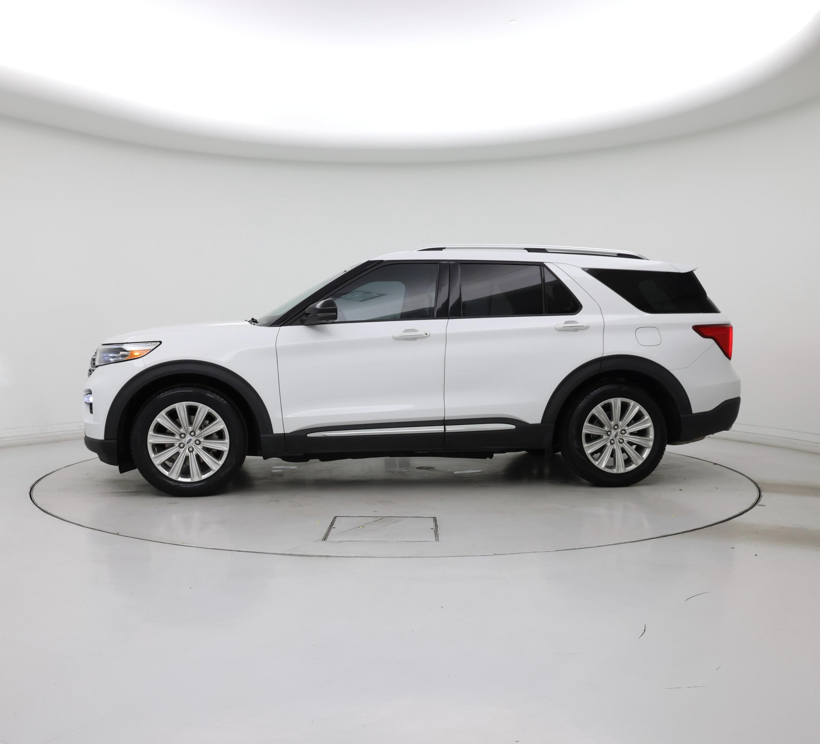 Thumbnail: 2021 Ford Explorer - 3