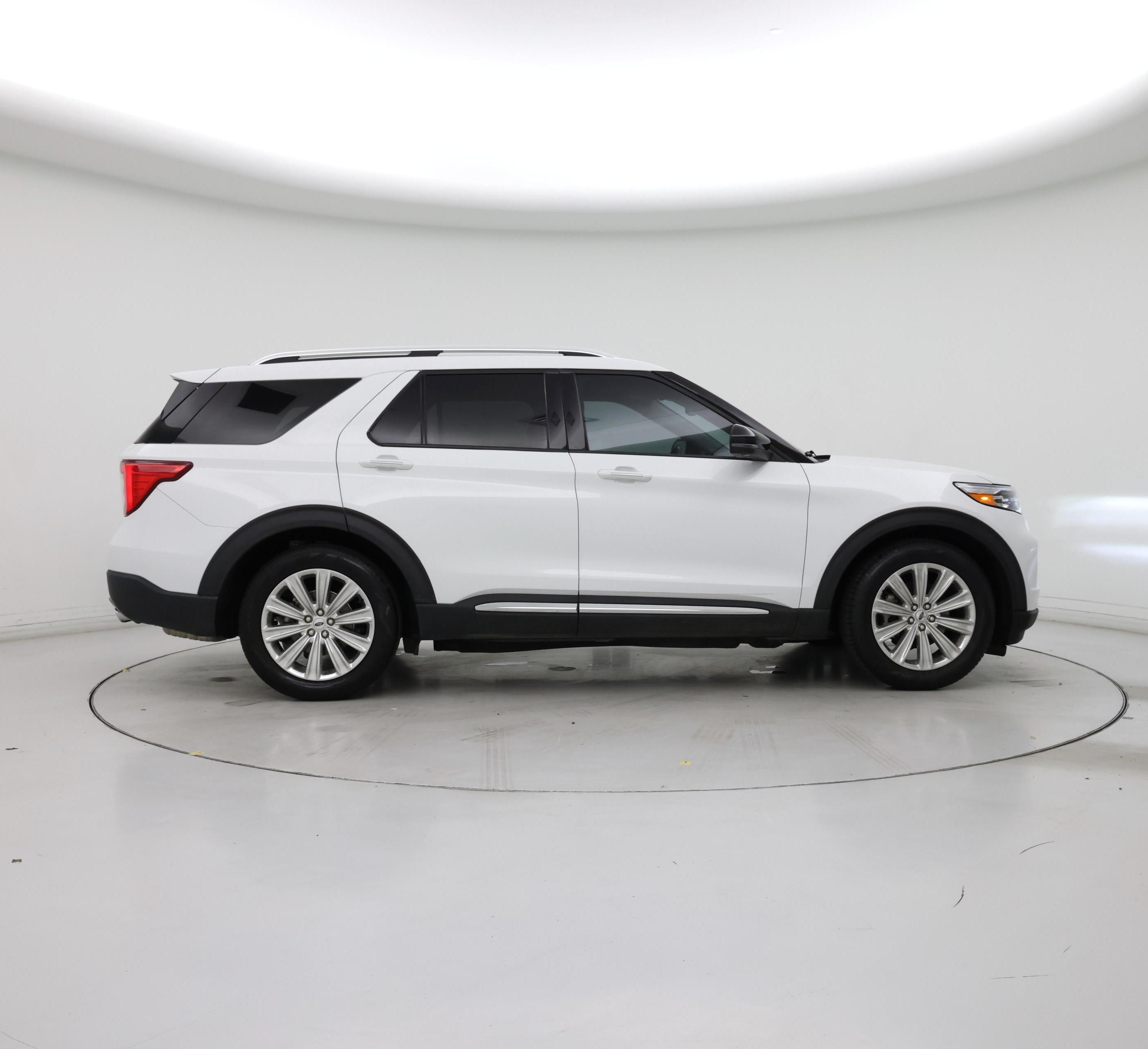 Thumbnail: 2021 Ford Explorer - 7
