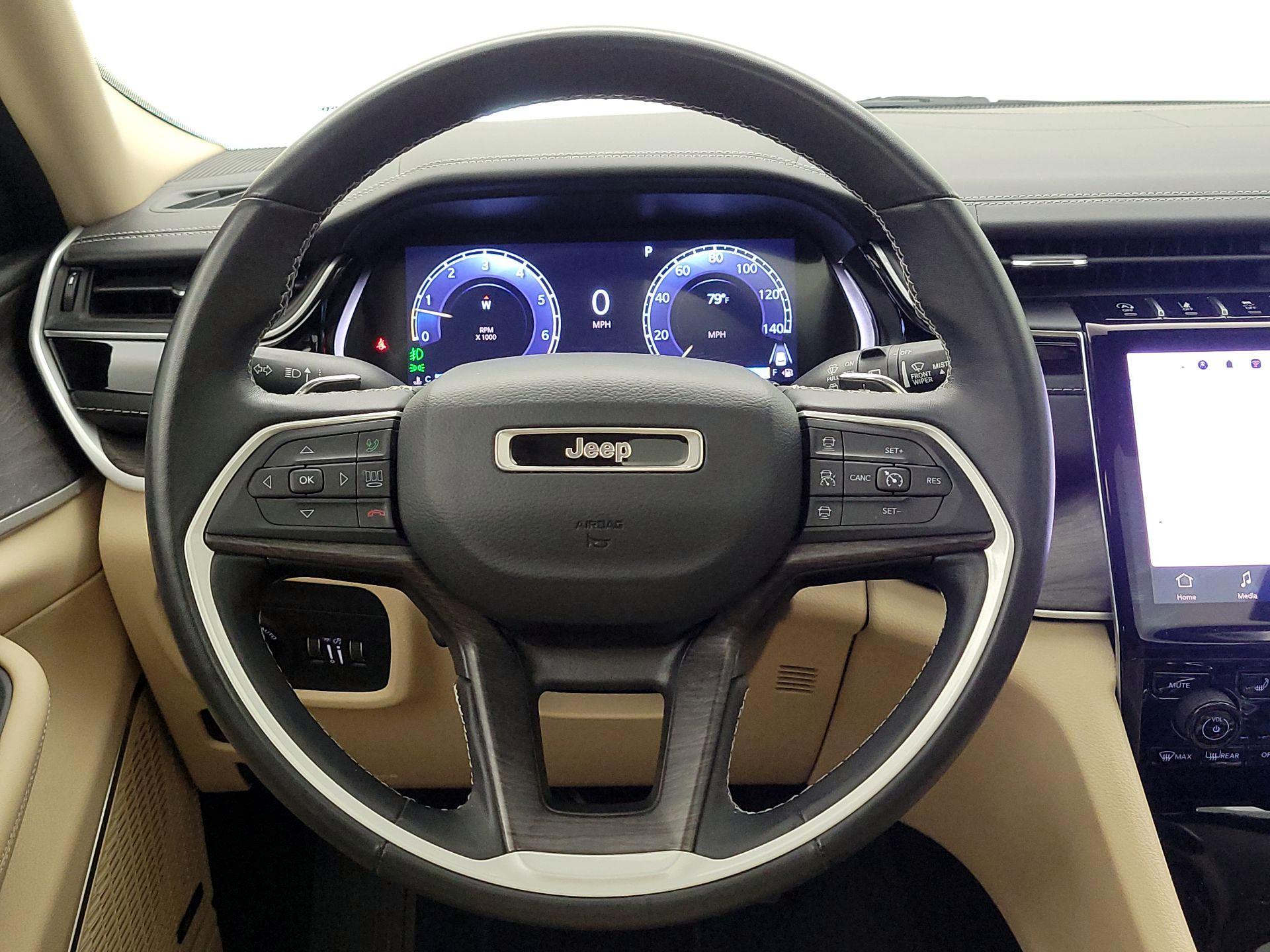 Thumbnail: 2022 Jeep Grand Cherokee - 10