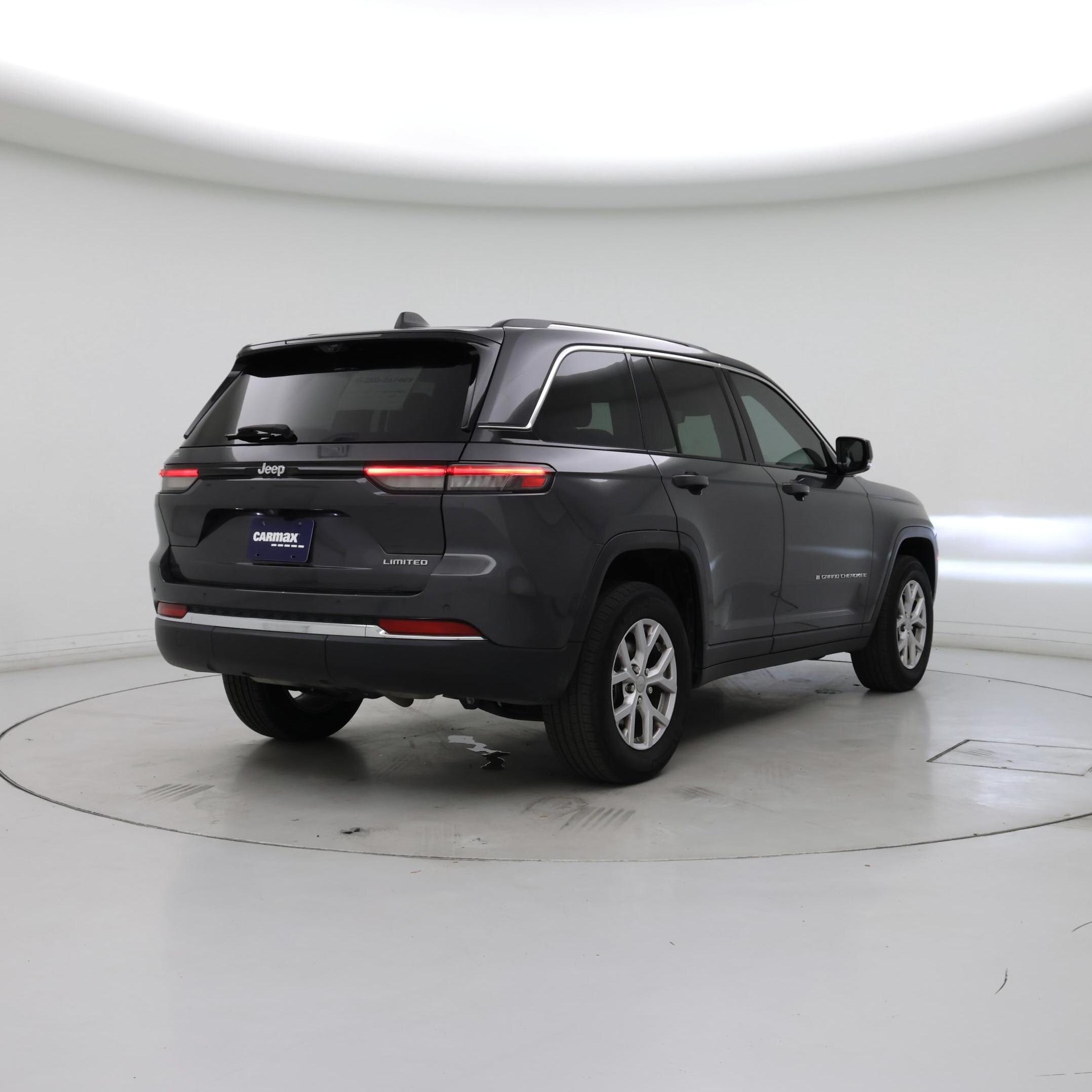 Thumbnail: 2022 Jeep Grand Cherokee - 8