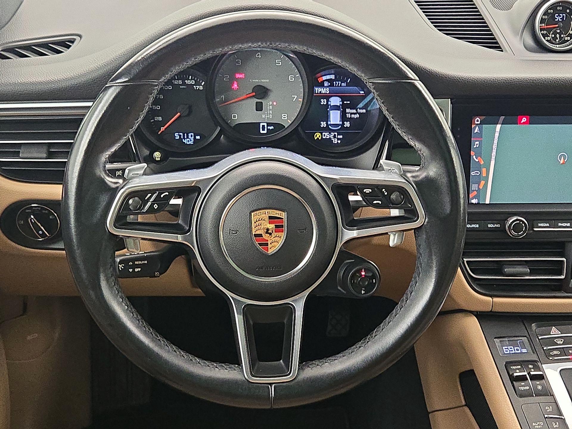 Thumbnail: 2019 Porsche Macan - 10