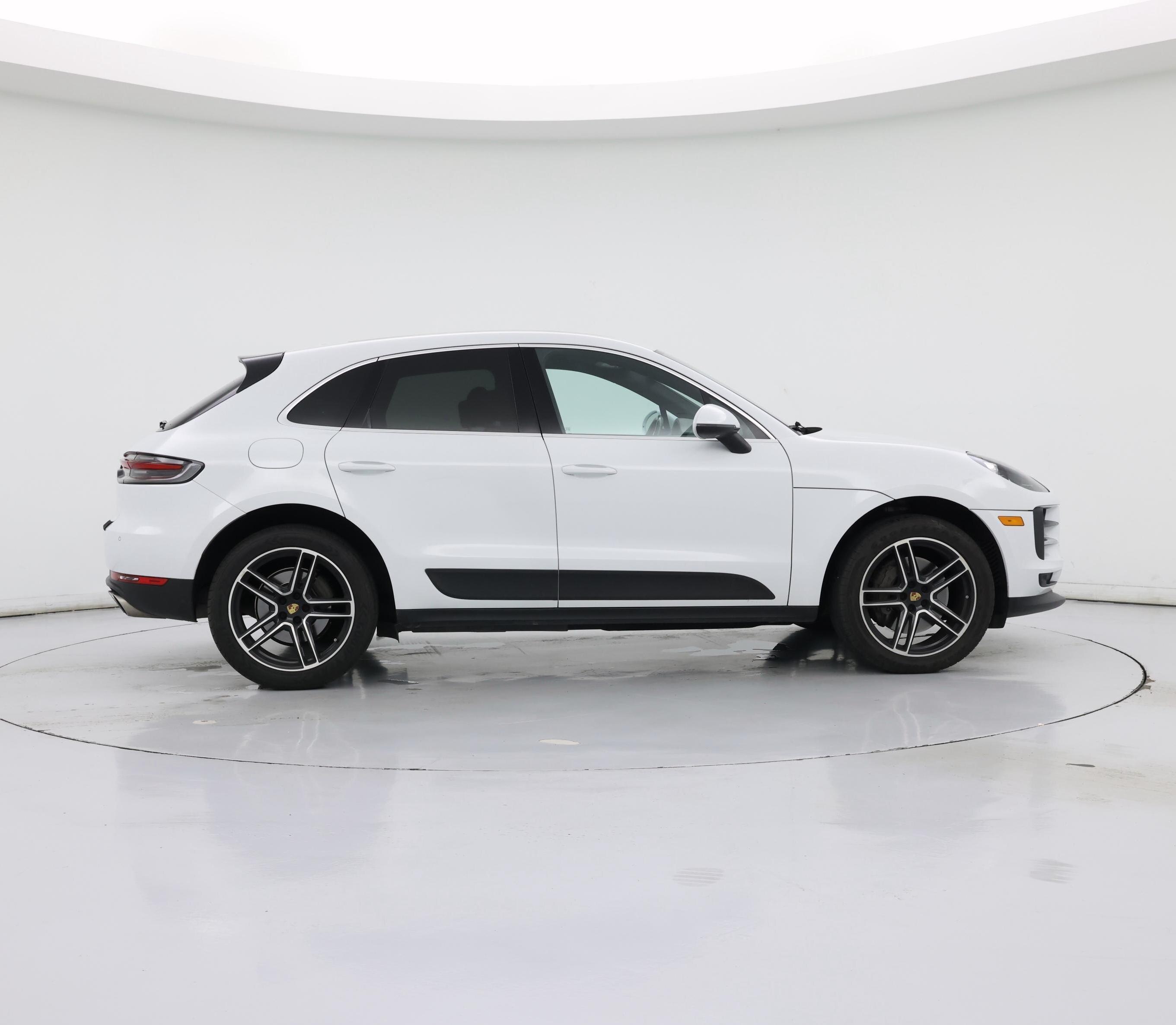 Thumbnail: 2019 Porsche Macan - 7