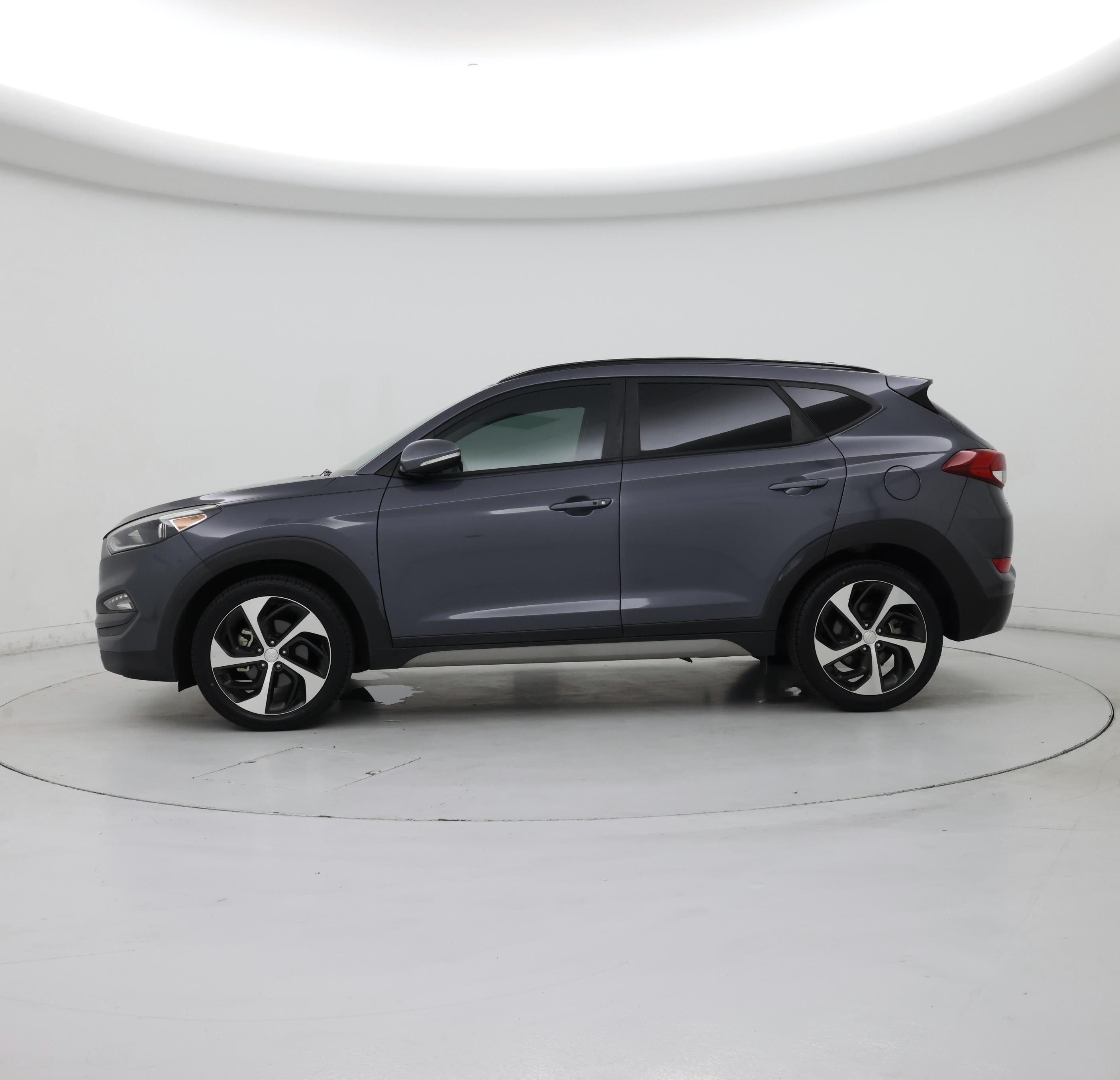 Thumbnail: 2018 Hyundai Tucson - 3