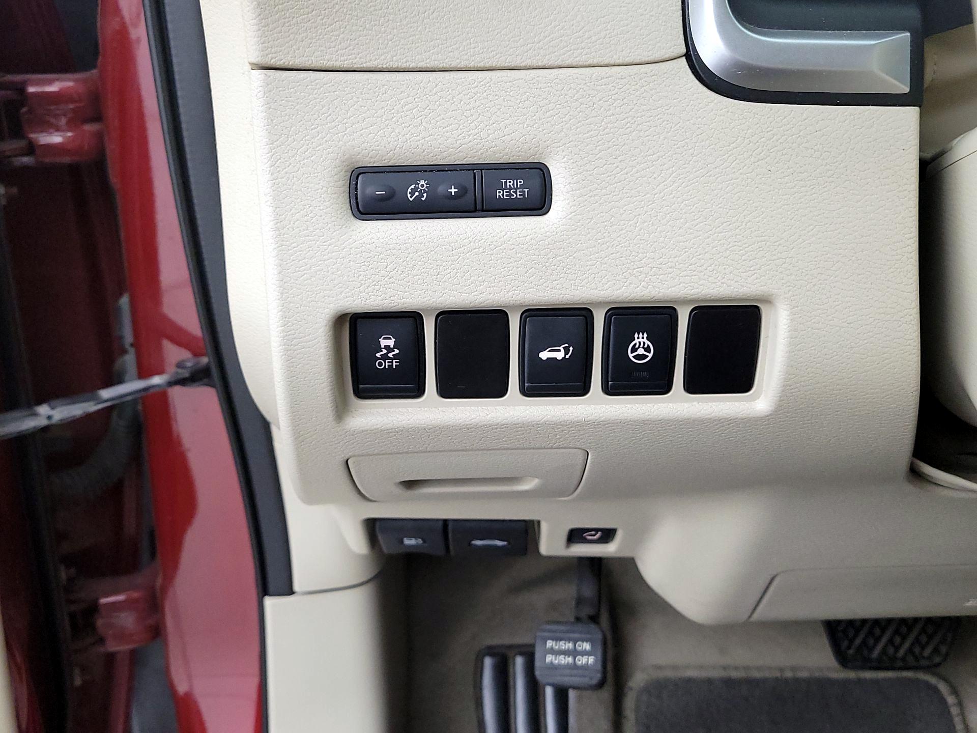 Thumbnail: 2015 Nissan Murano - 13