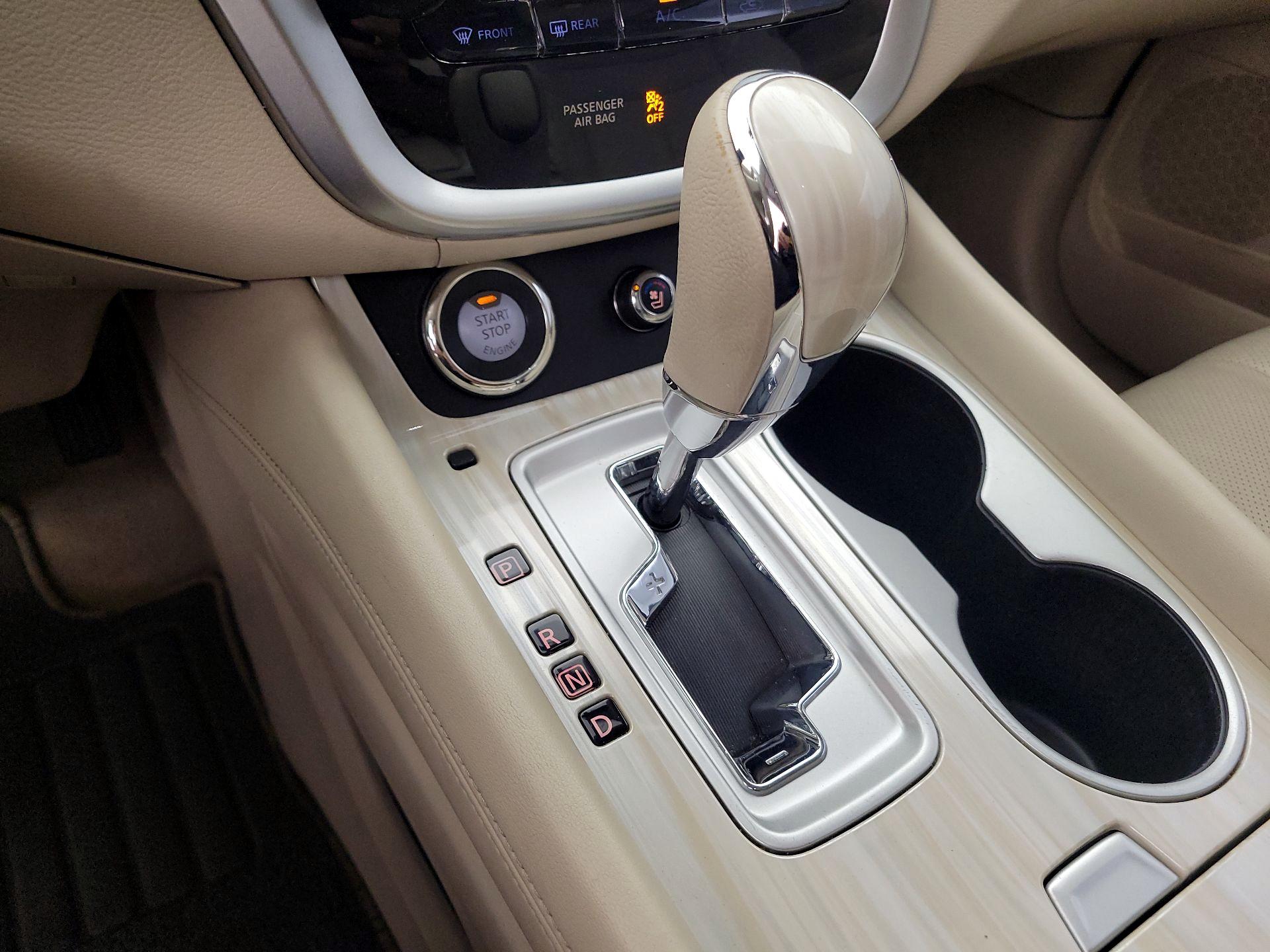 Thumbnail: 2015 Nissan Murano - 18