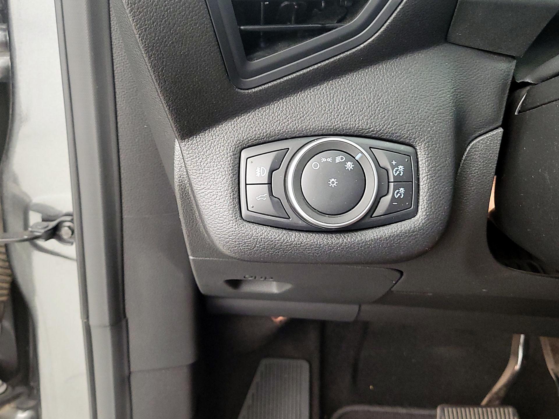 Thumbnail: 2019 Ford Escape - 13