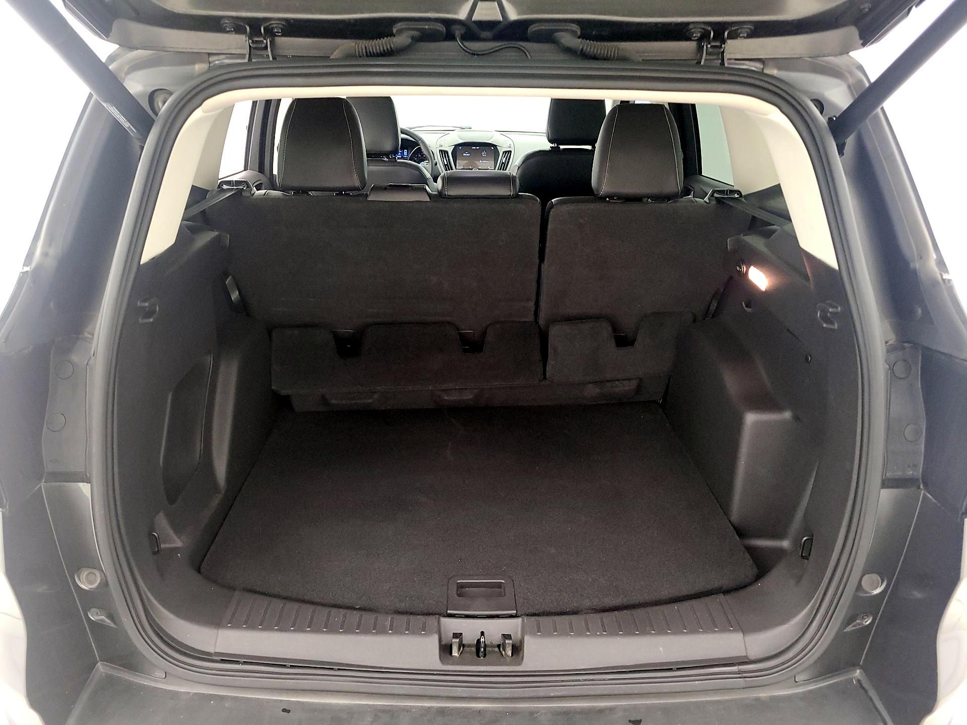 Thumbnail: 2019 Ford Escape - 20
