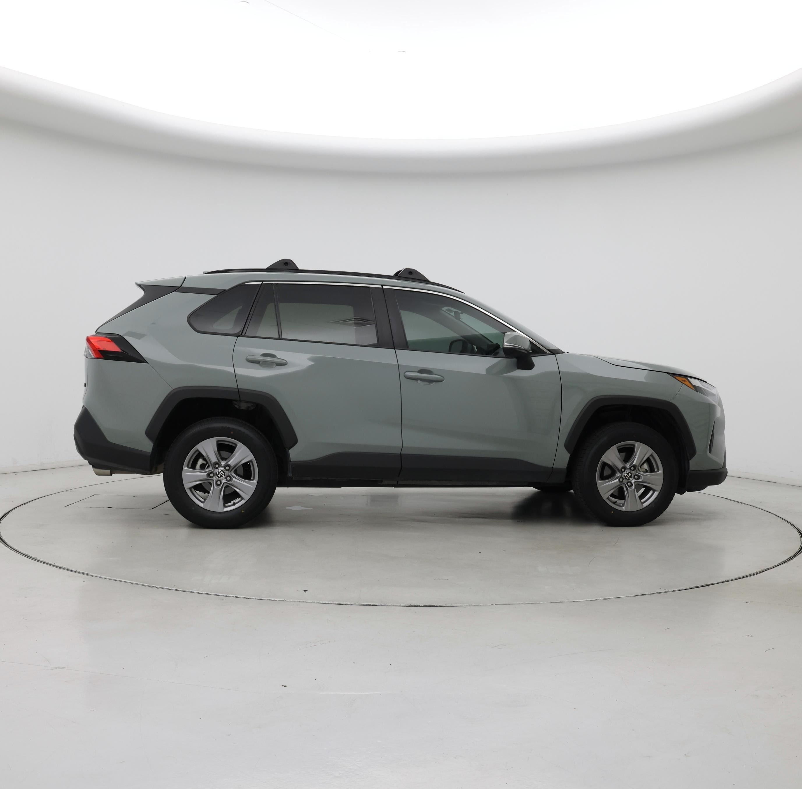 Thumbnail: 2022 Toyota RAV4 - 7