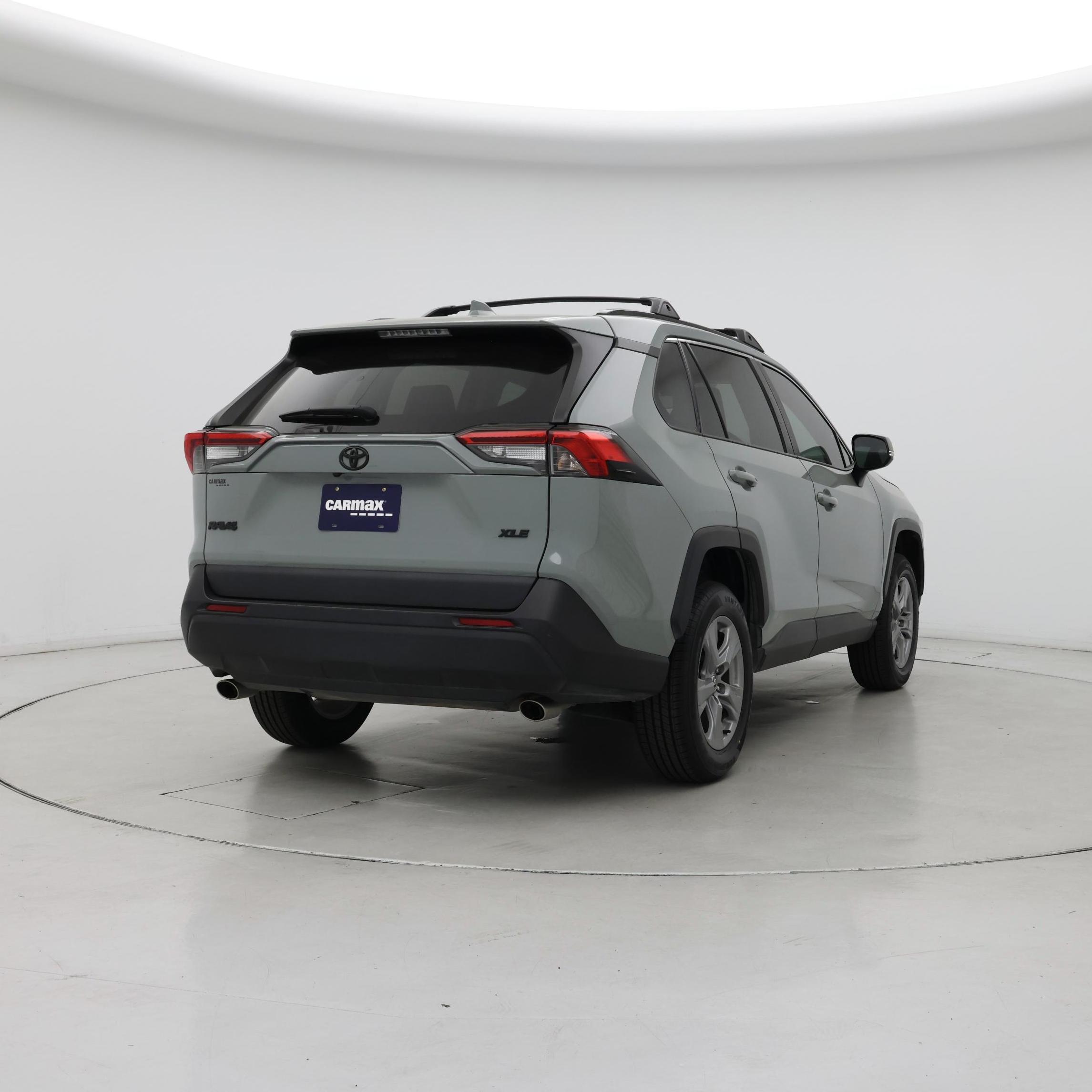 Thumbnail: 2022 Toyota RAV4 - 8