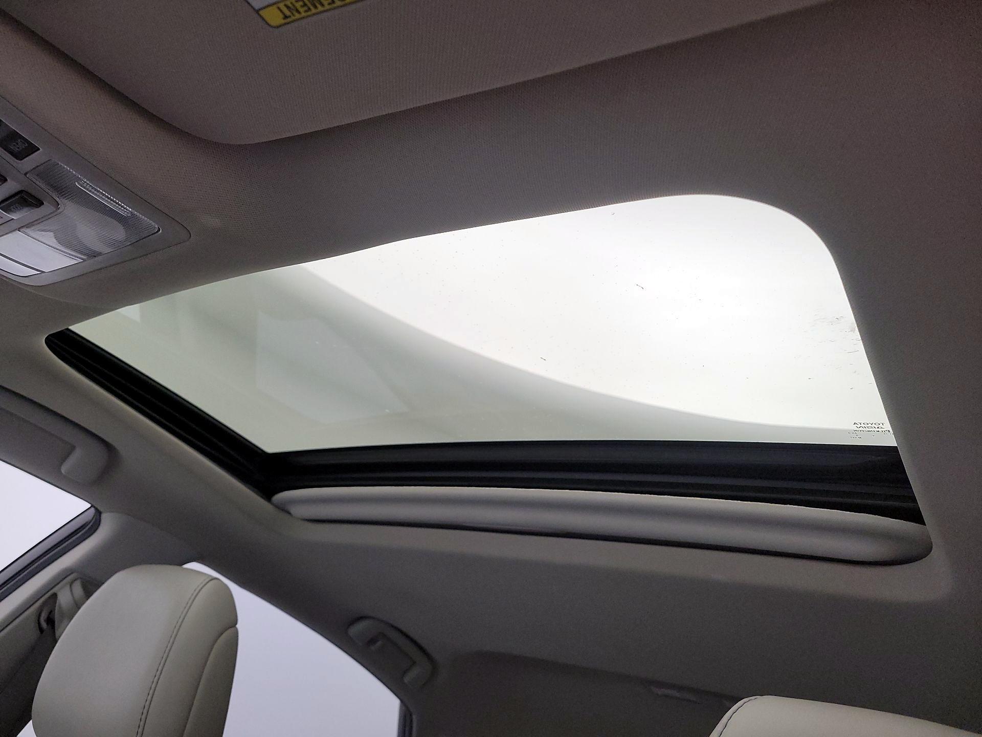 Thumbnail: 2013 Toyota Avalon - 20