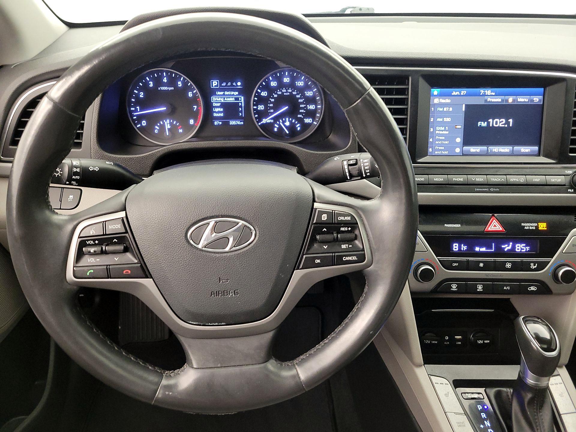 Thumbnail: 2018 Hyundai Elantra - 10