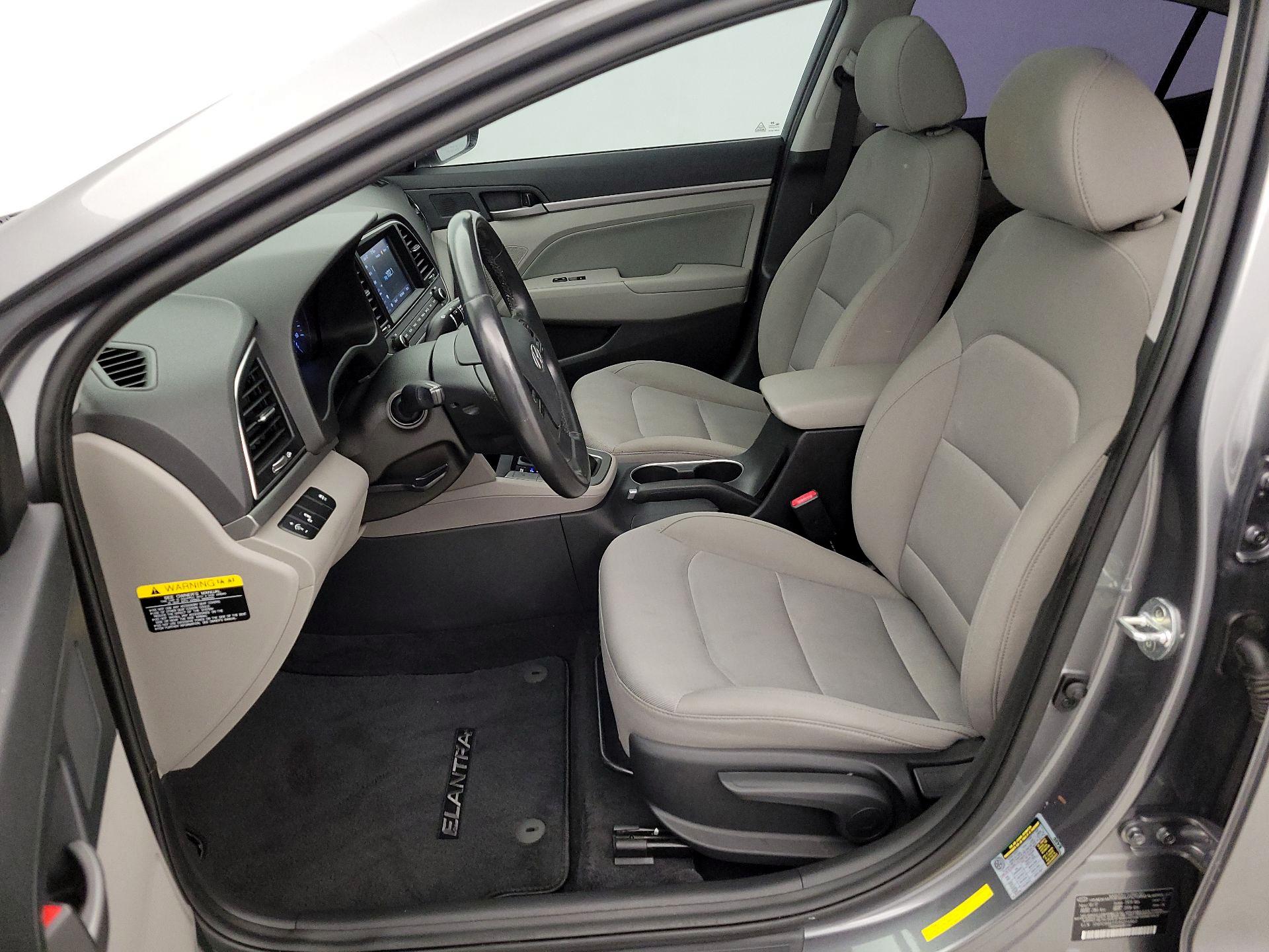 Thumbnail: 2018 Hyundai Elantra - 11