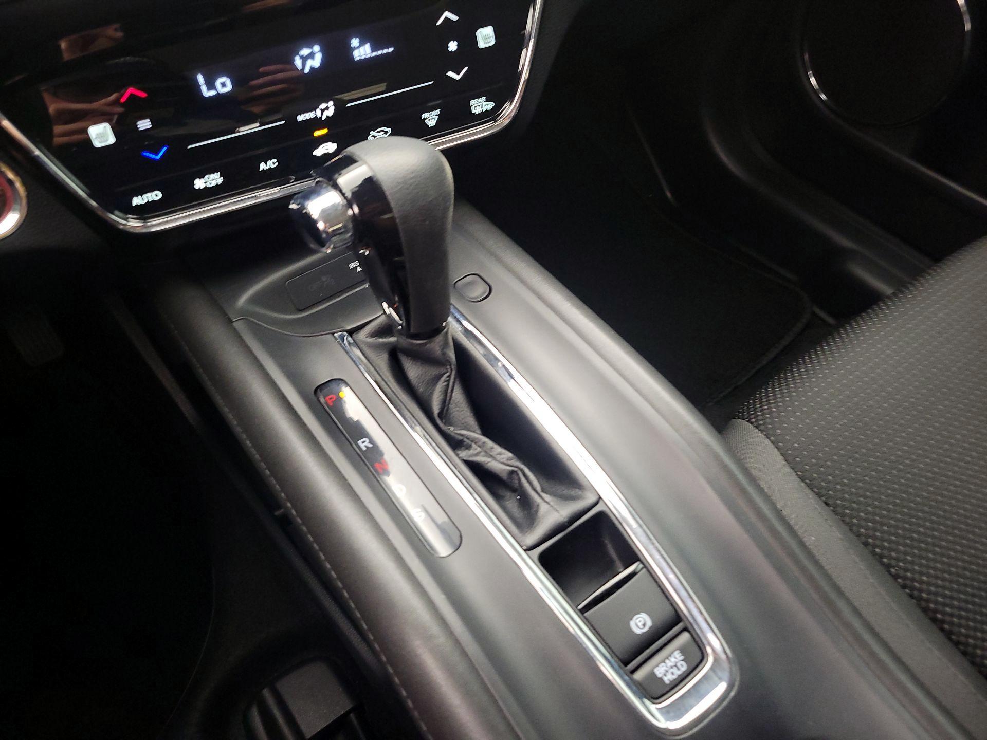 Thumbnail: 2022 Honda HR-V - 17