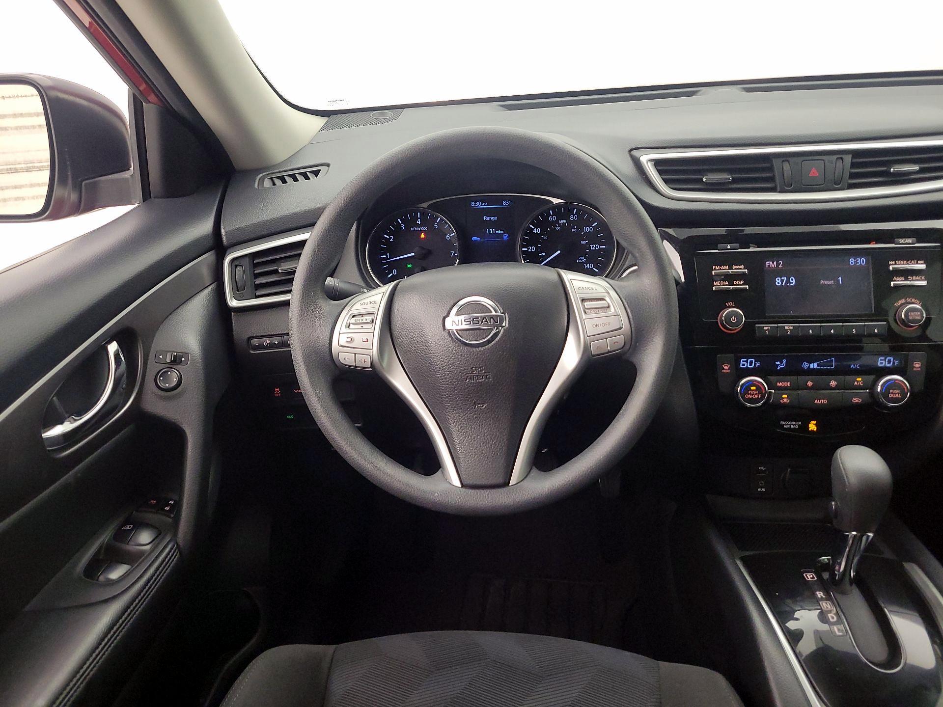 Thumbnail: 2016 Nissan Rogue - 10