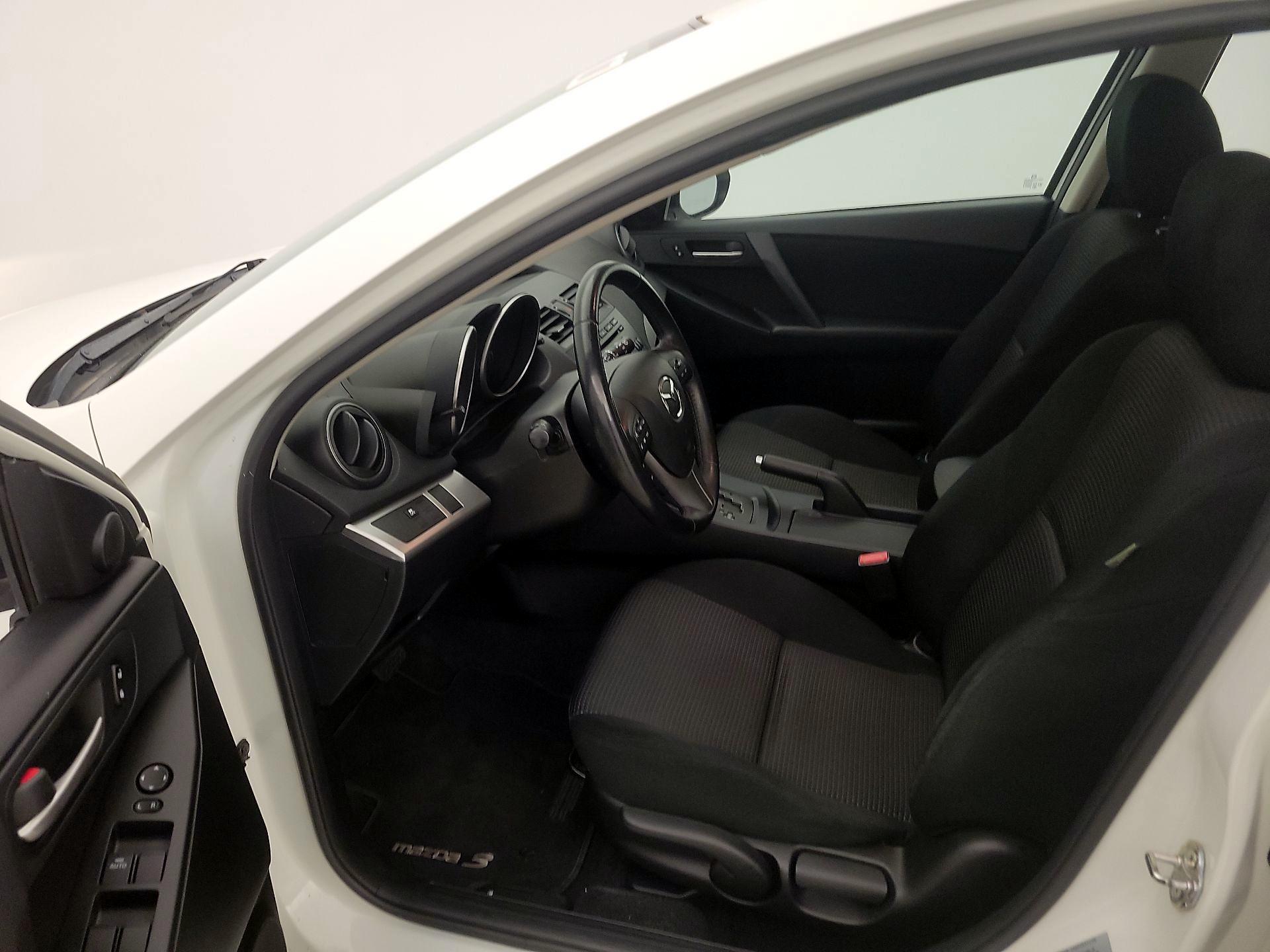 Thumbnail: 2013 Mazda Mazda3 - 11