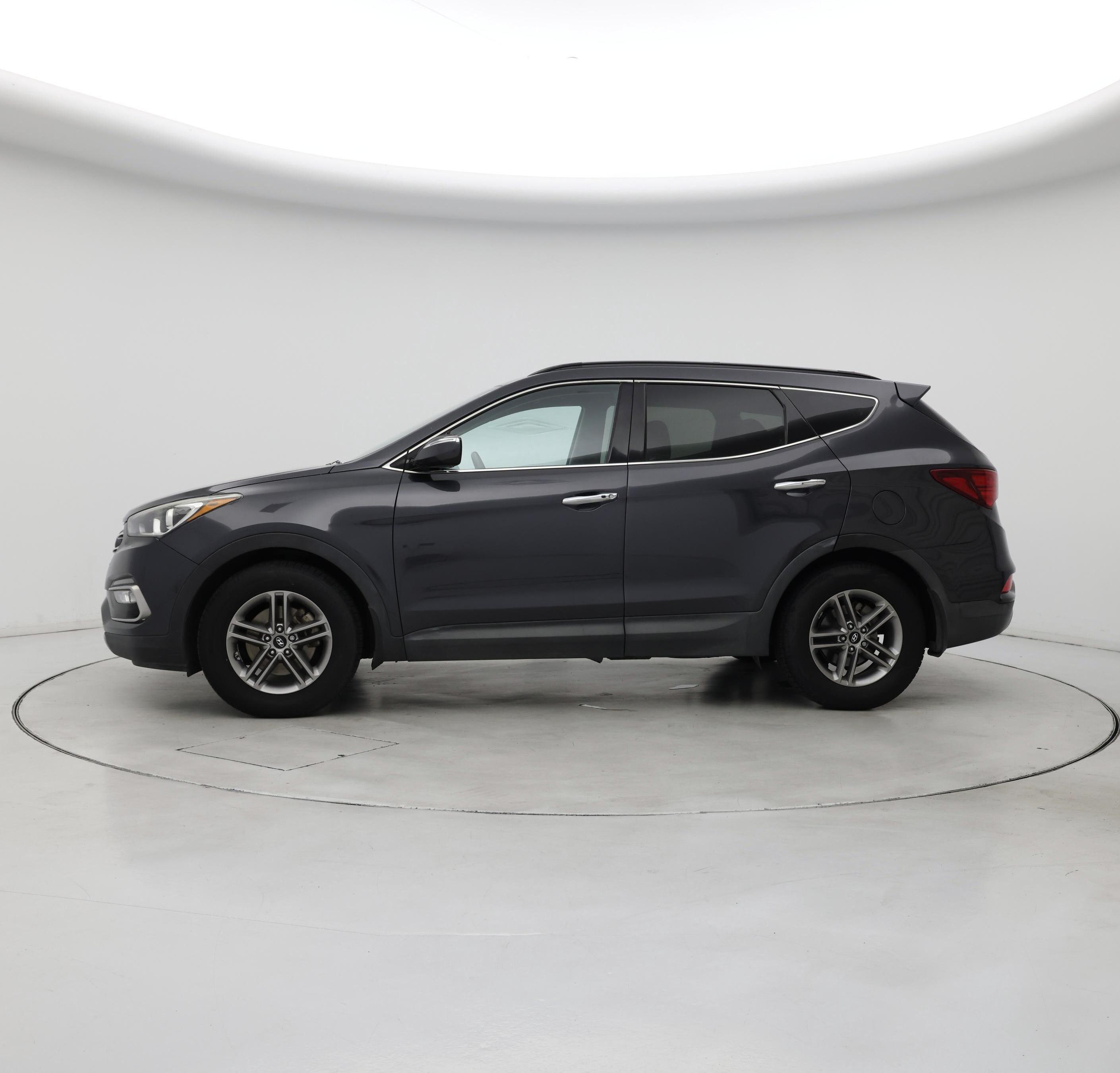Thumbnail: 2017 Hyundai Santa Fe - 3