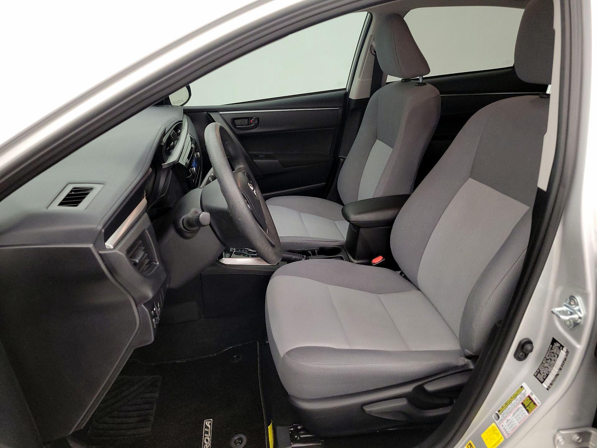 Thumbnail: 2015 Toyota Corolla - 11