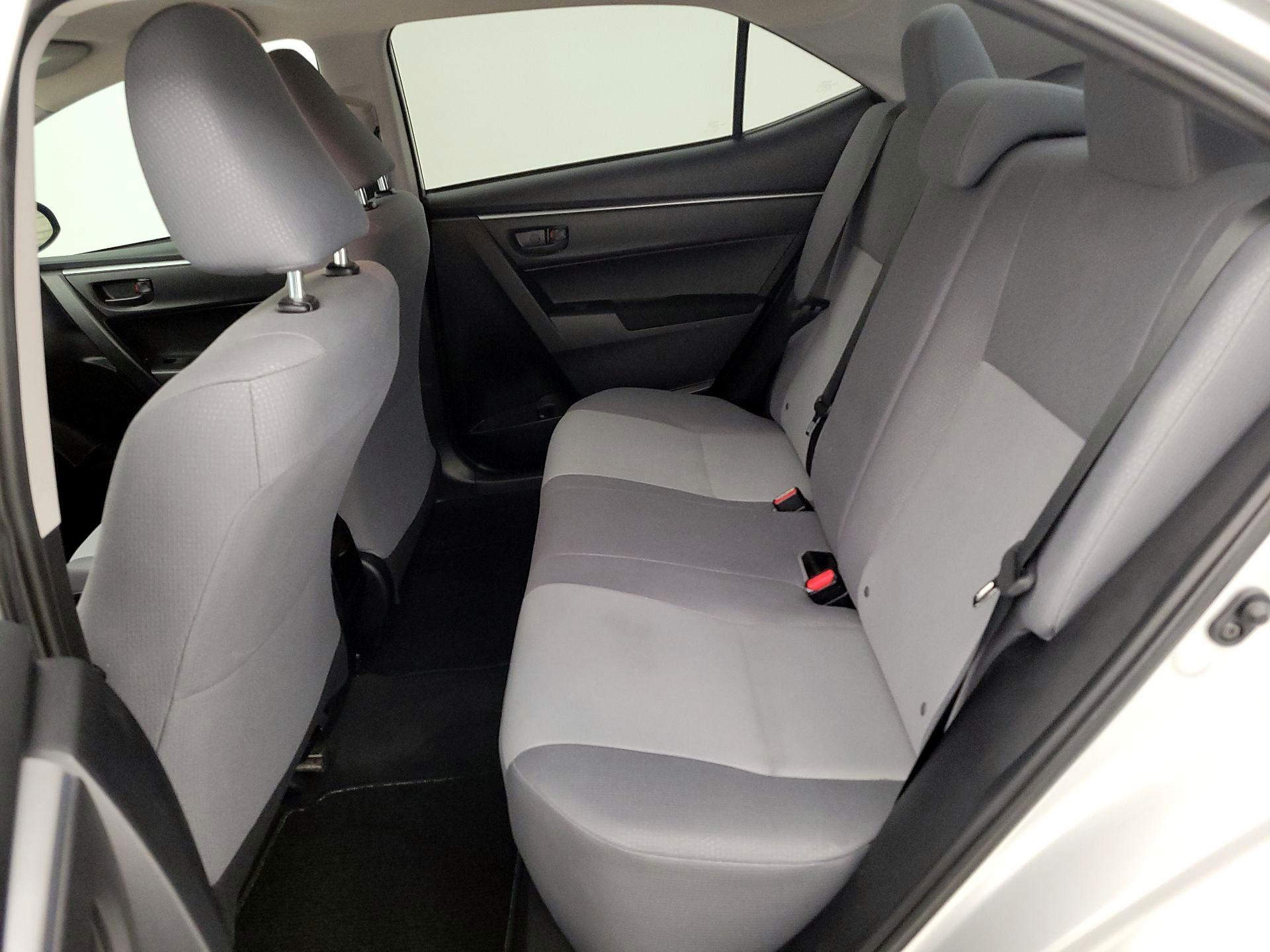 Thumbnail: 2015 Toyota Corolla - 18