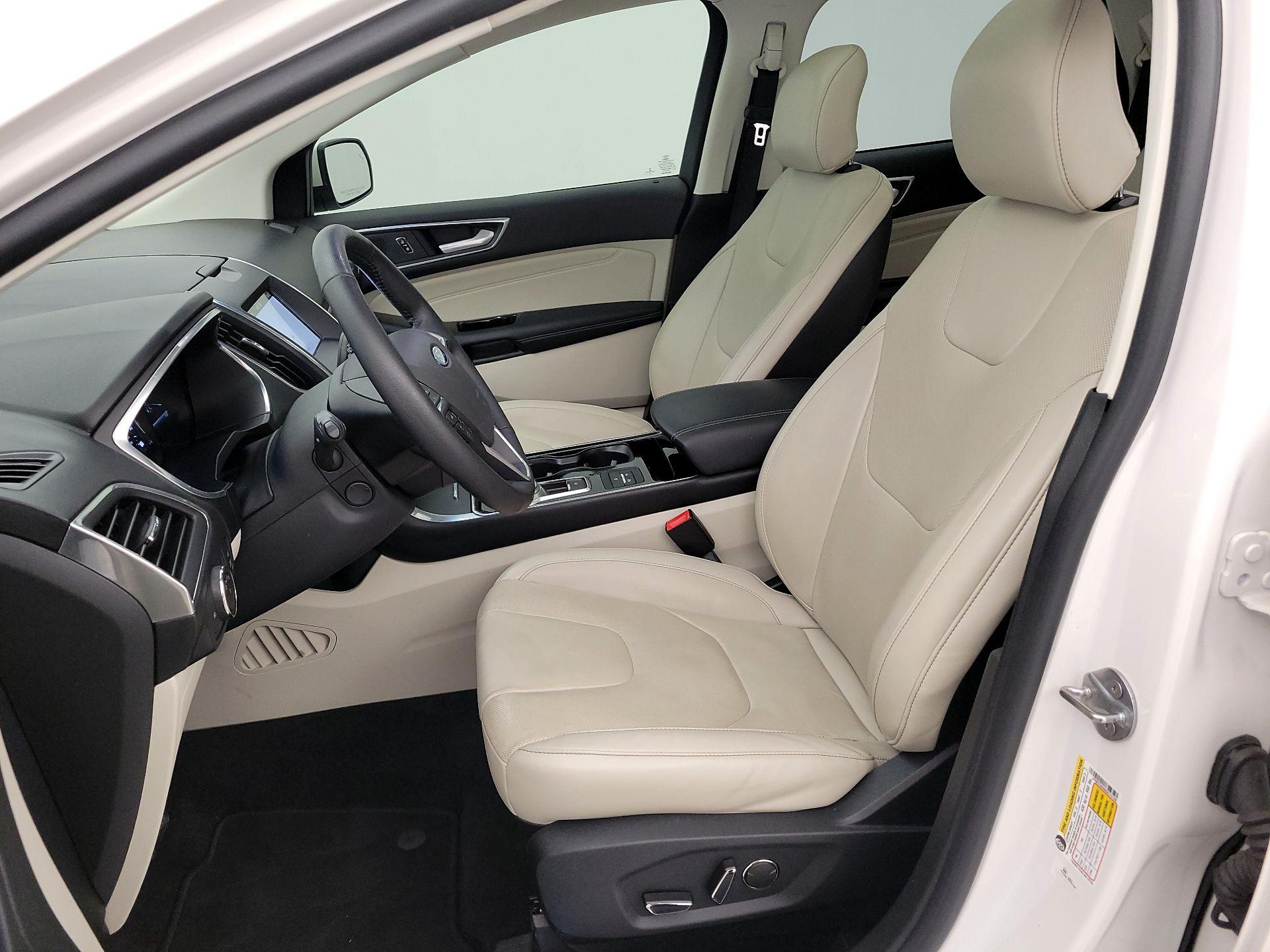 Thumbnail: 2019 Ford Edge - 11