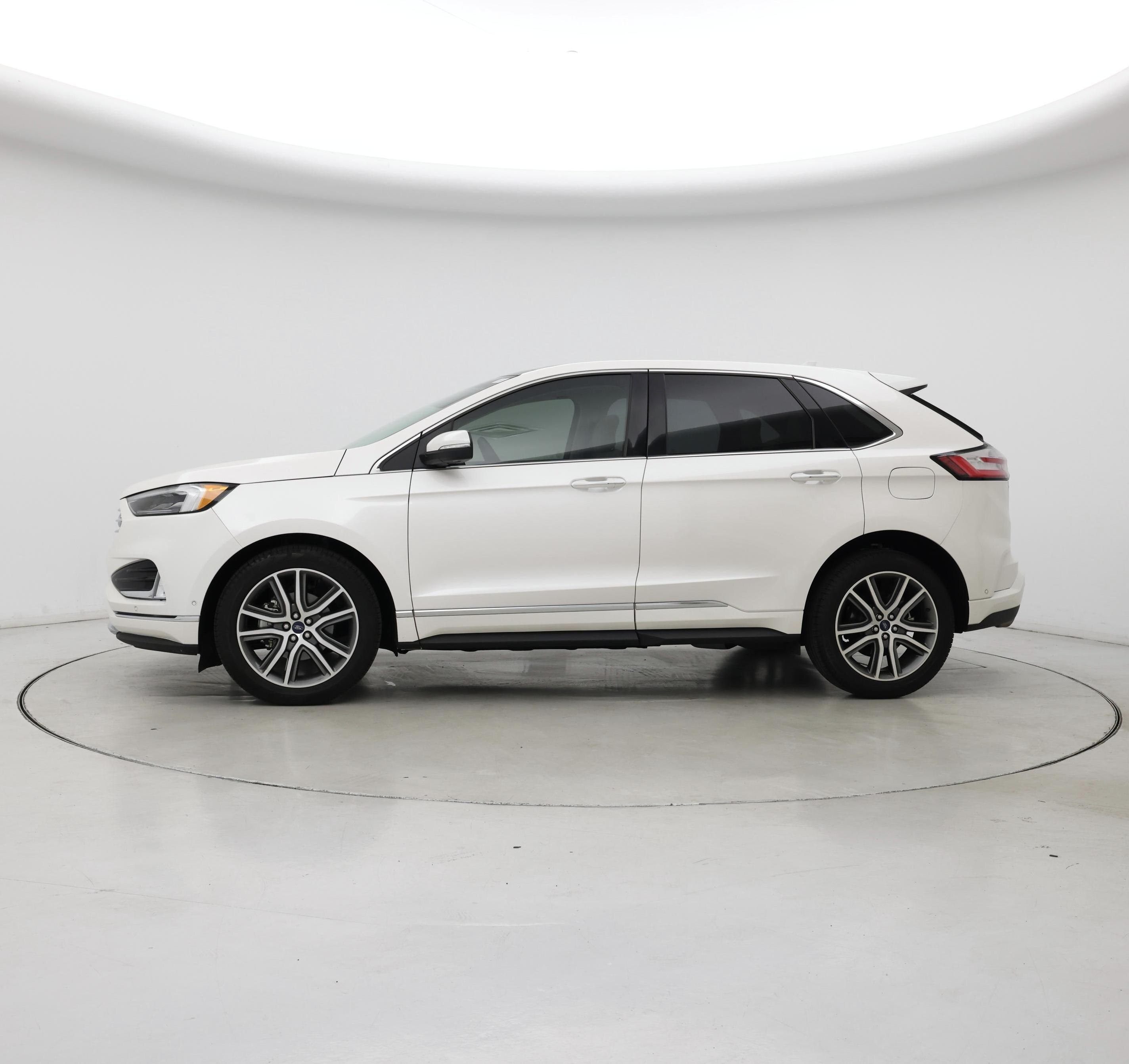 Thumbnail: 2019 Ford Edge - 3