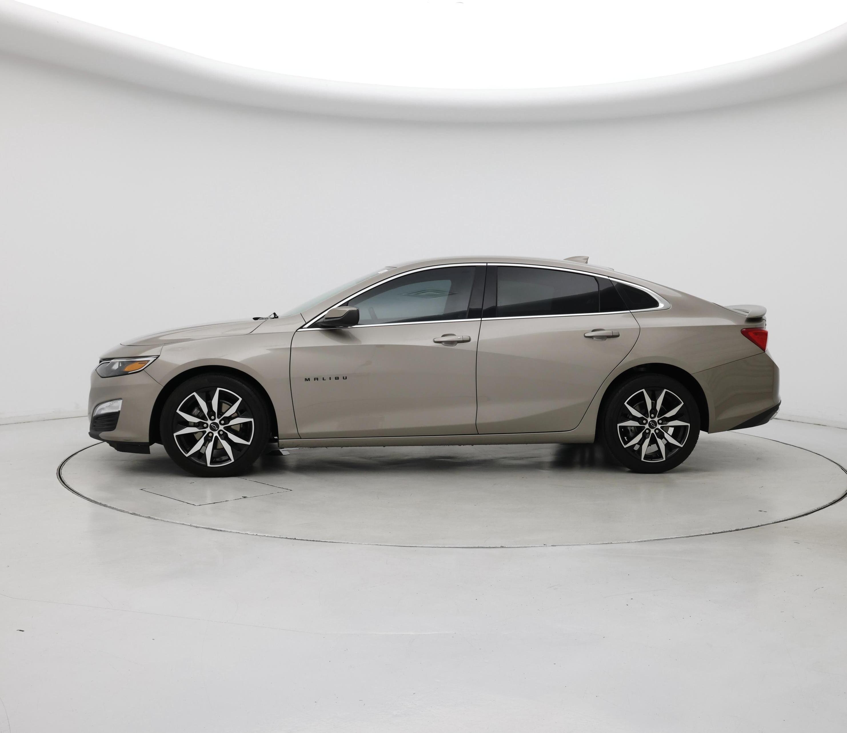 Thumbnail: 2024 Chevrolet Malibu - 3