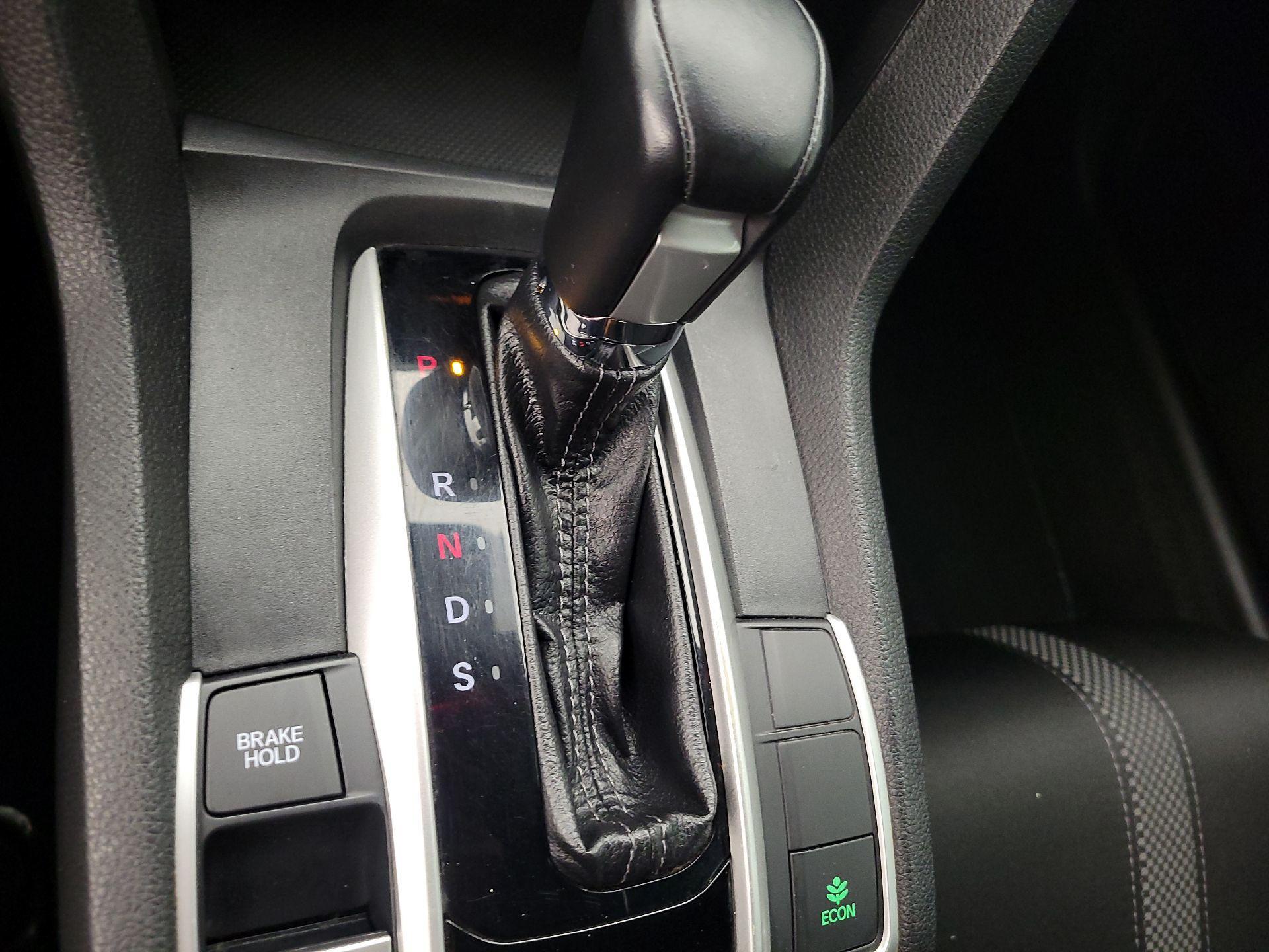 Thumbnail: 2019 Honda Civic - 17