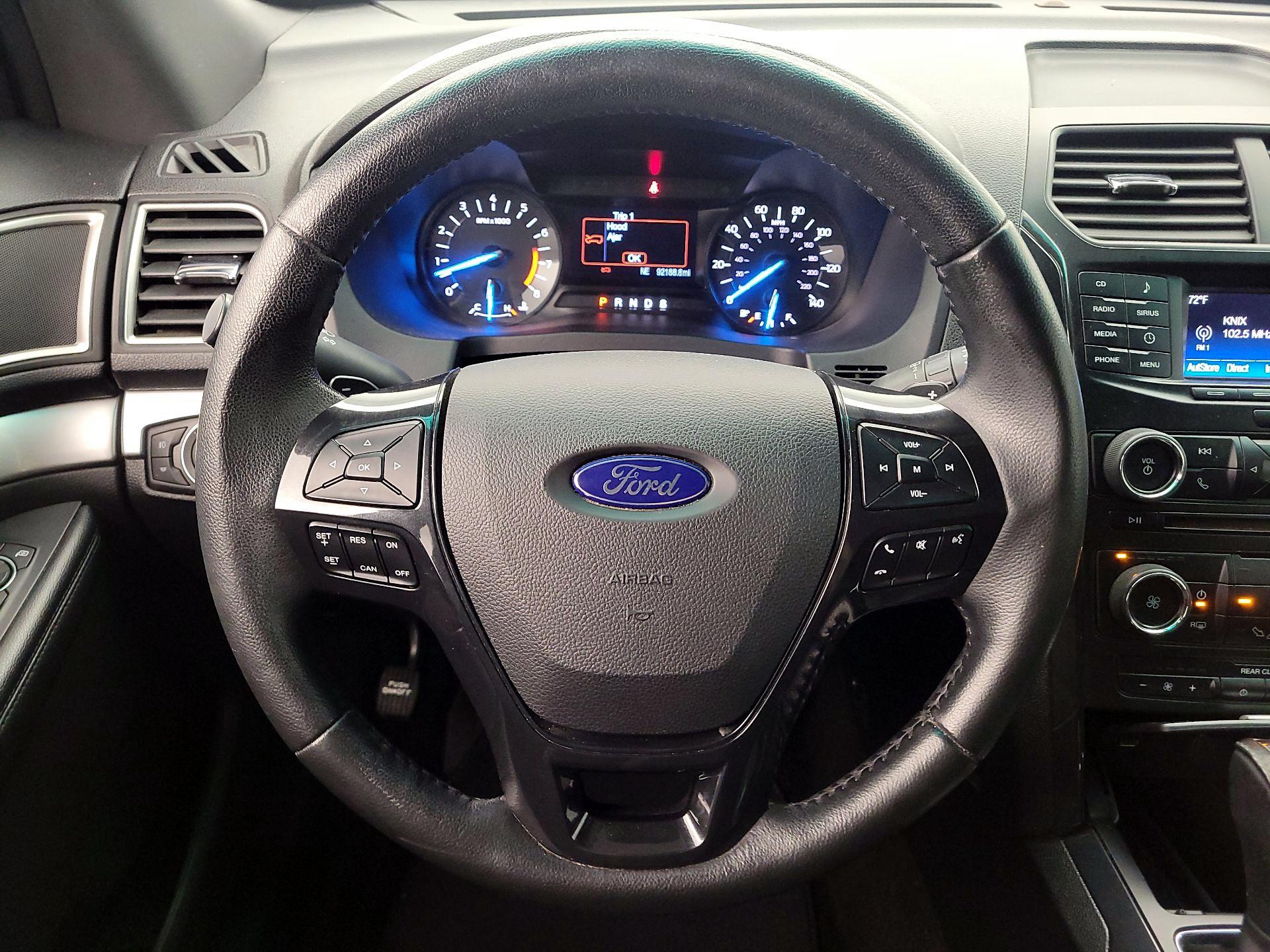 Thumbnail: 2016 Ford Explorer - 10
