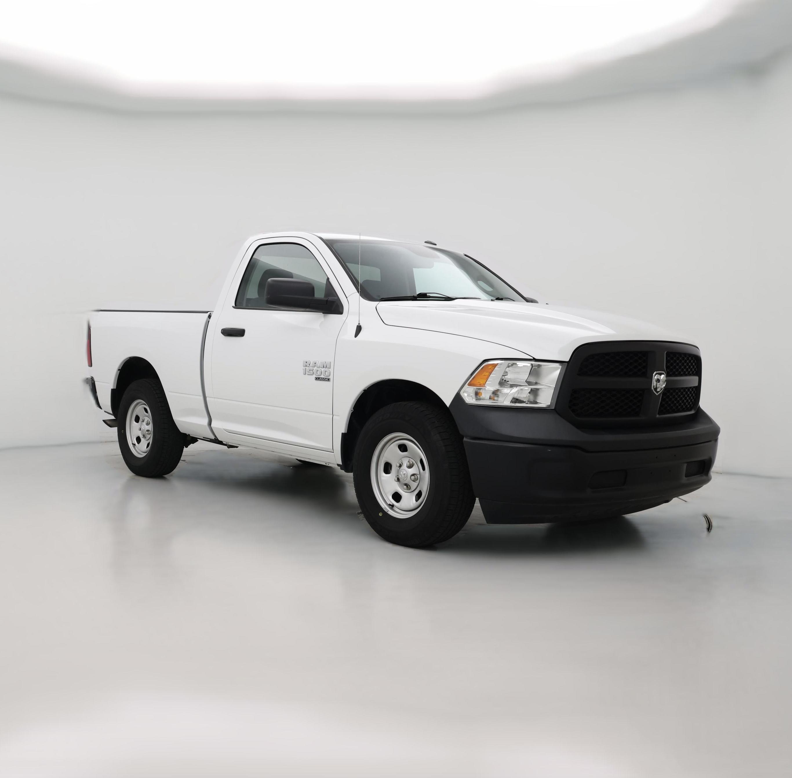 Thumbnail: 2019 RAM 1500 Classic - 1