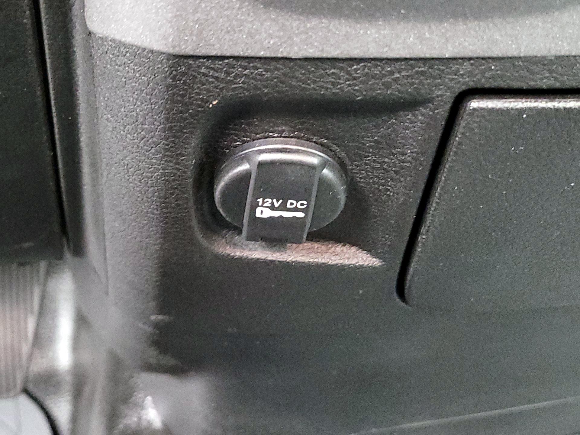 Thumbnail: 2019 RAM 1500 Classic - 17