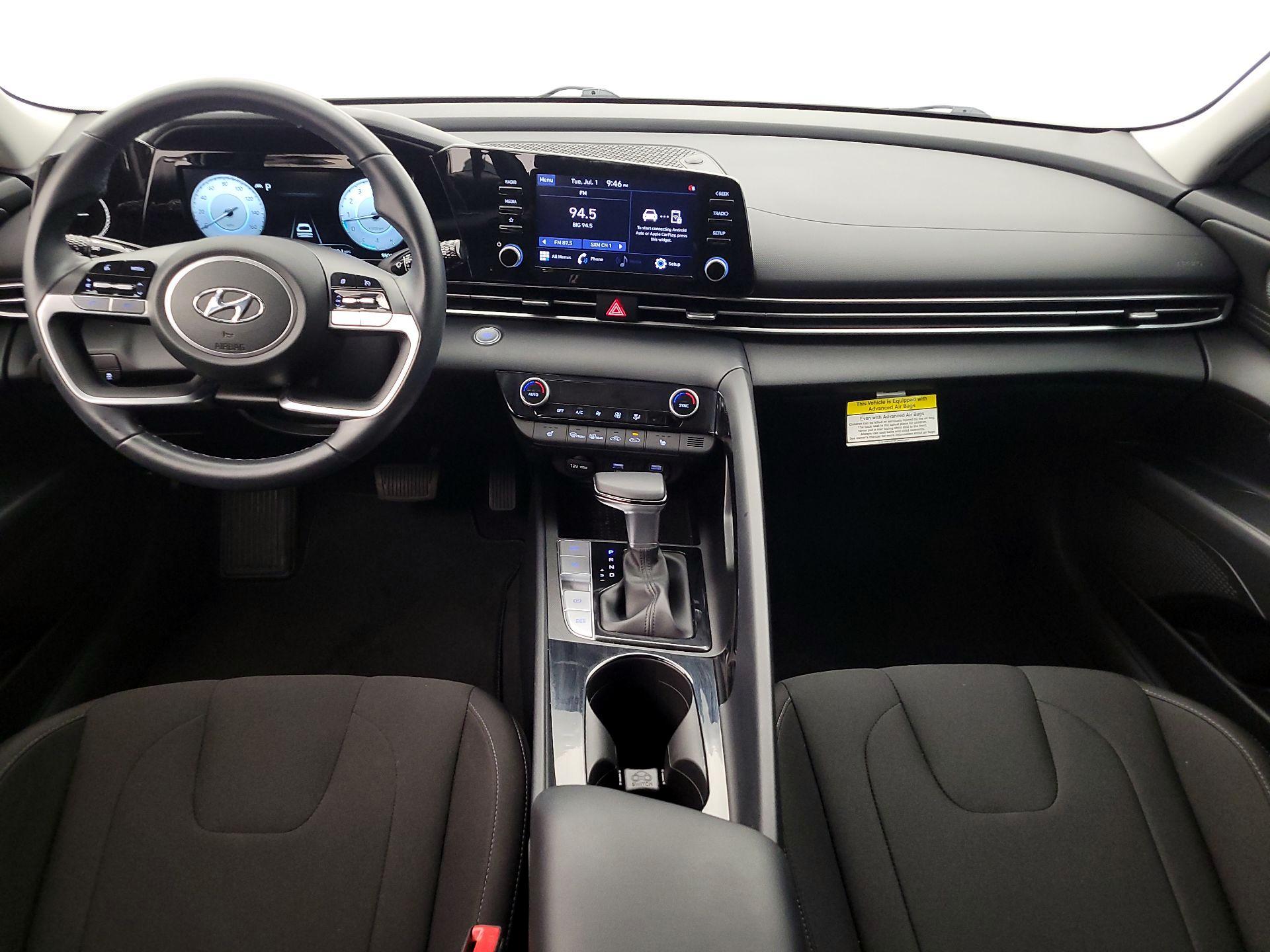 Thumbnail: 2022 Hyundai Elantra - 9