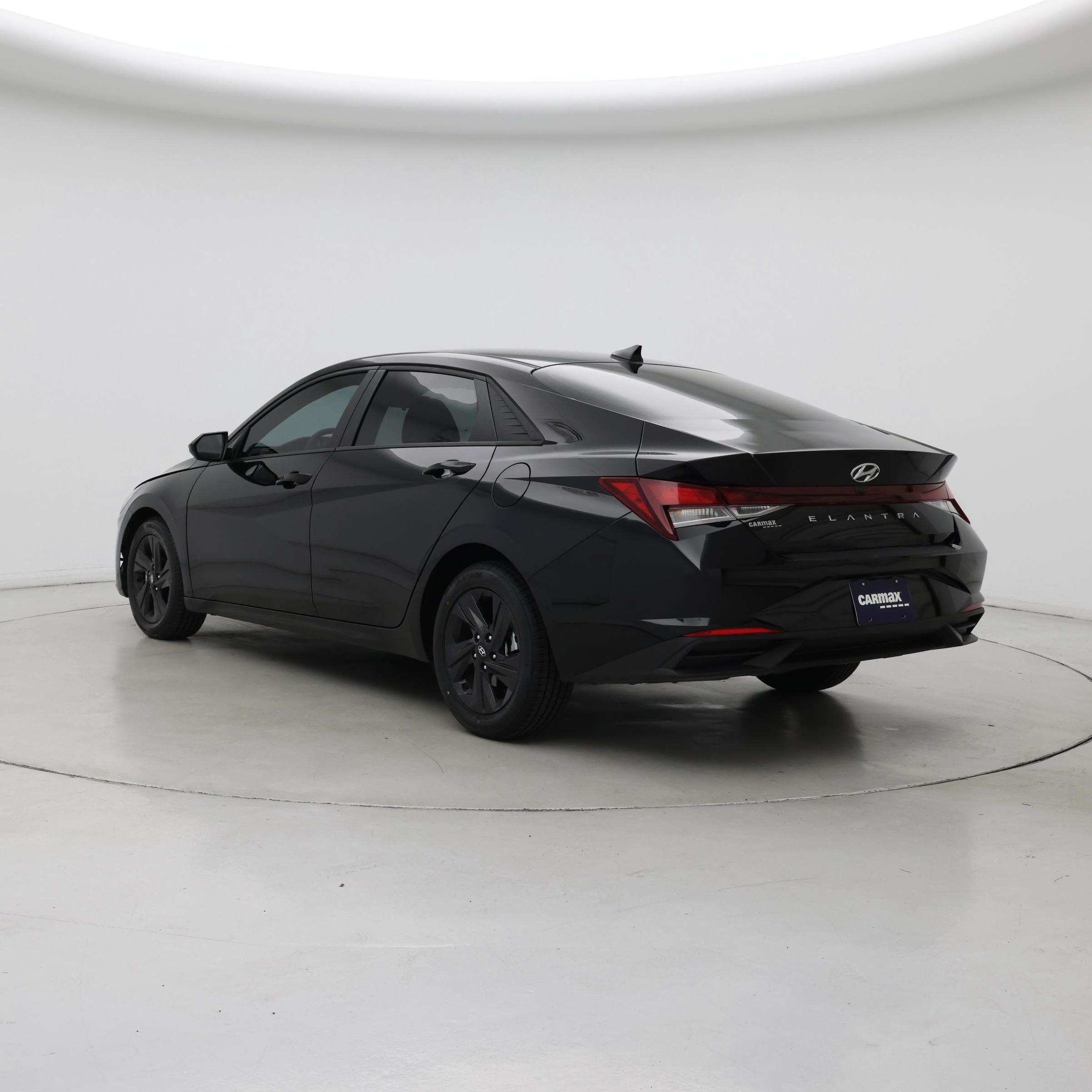 Thumbnail: 2022 Hyundai Elantra - 2