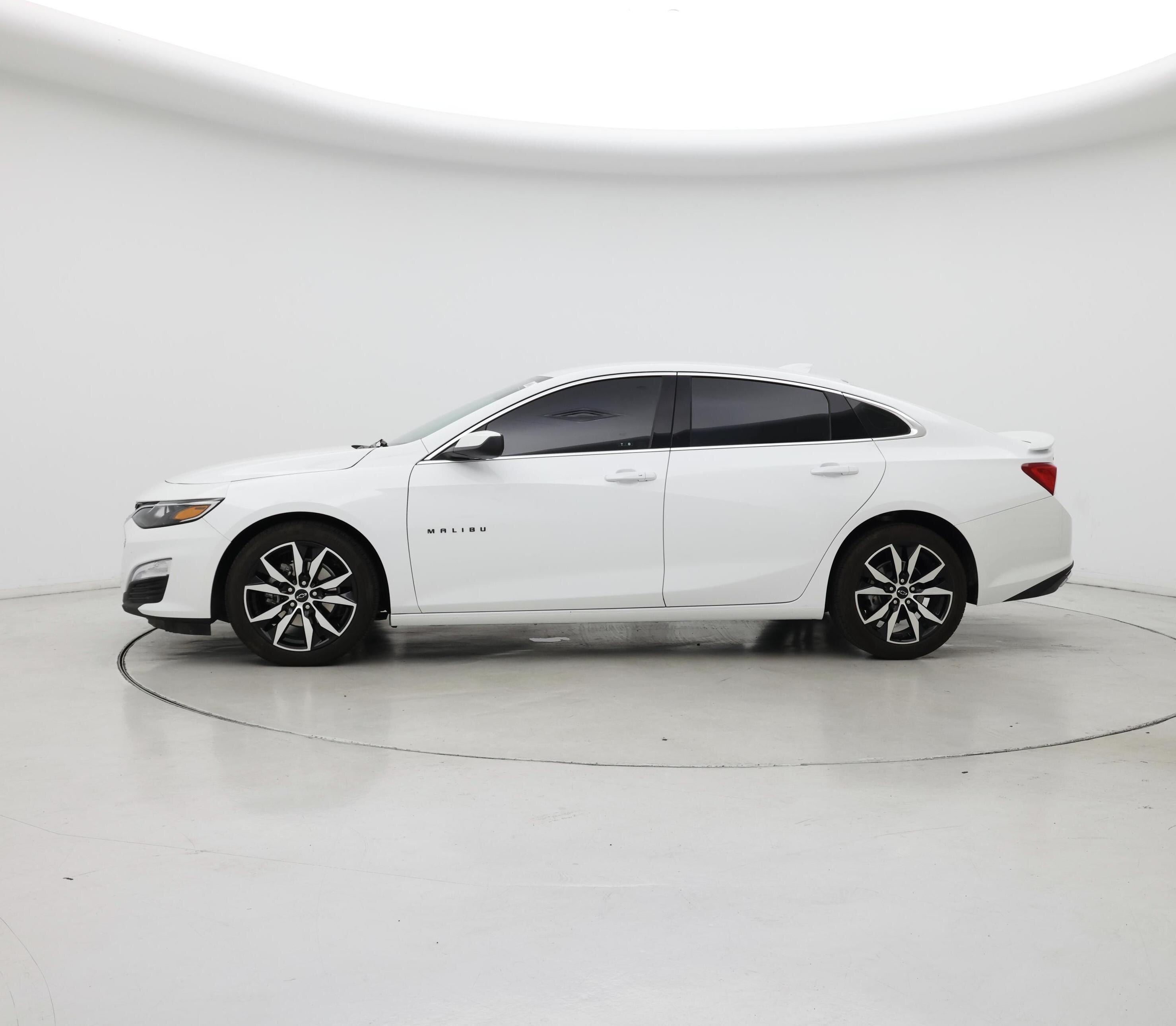 Thumbnail: 2024 Chevrolet Malibu - 3