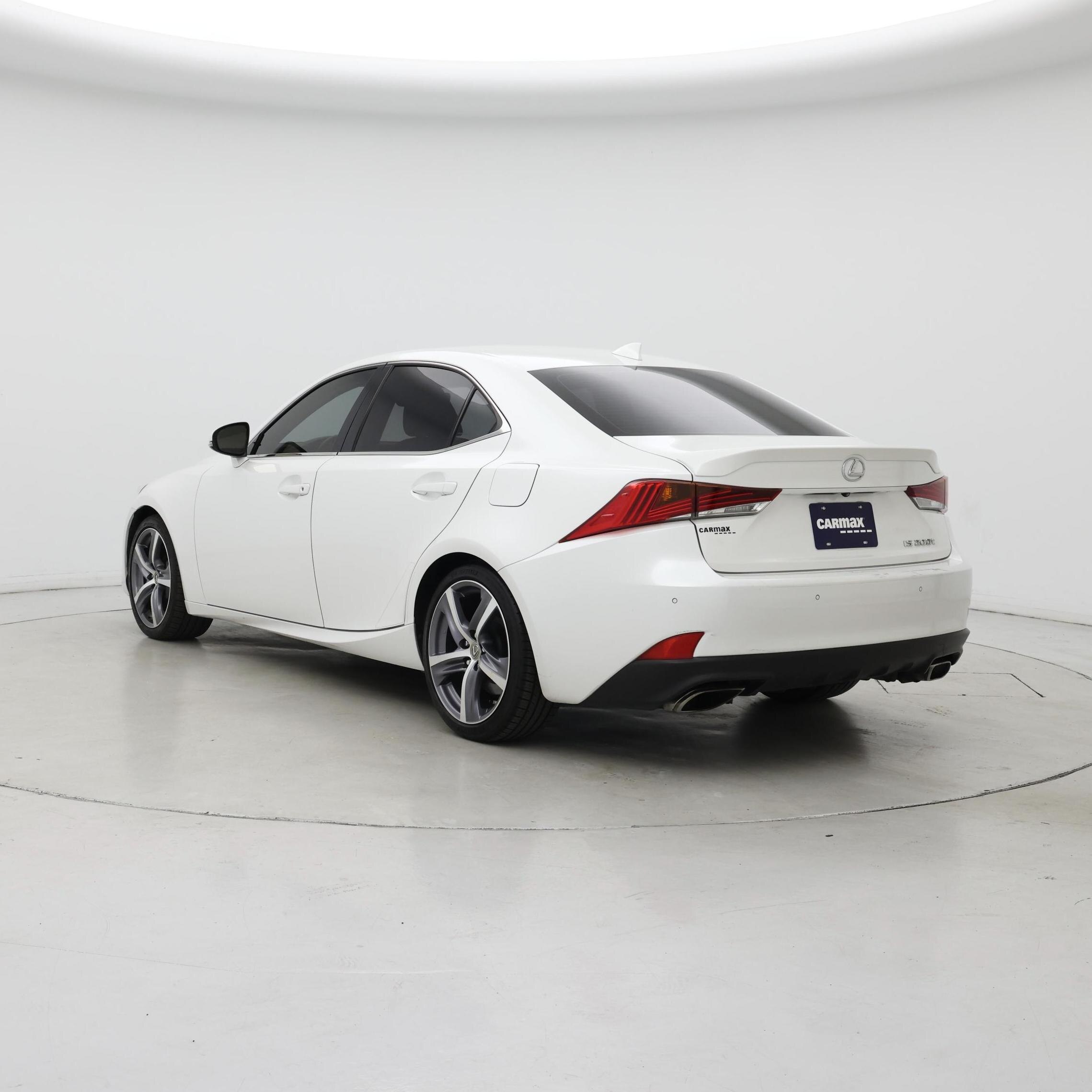 Thumbnail: 2017 Lexus IS - 2