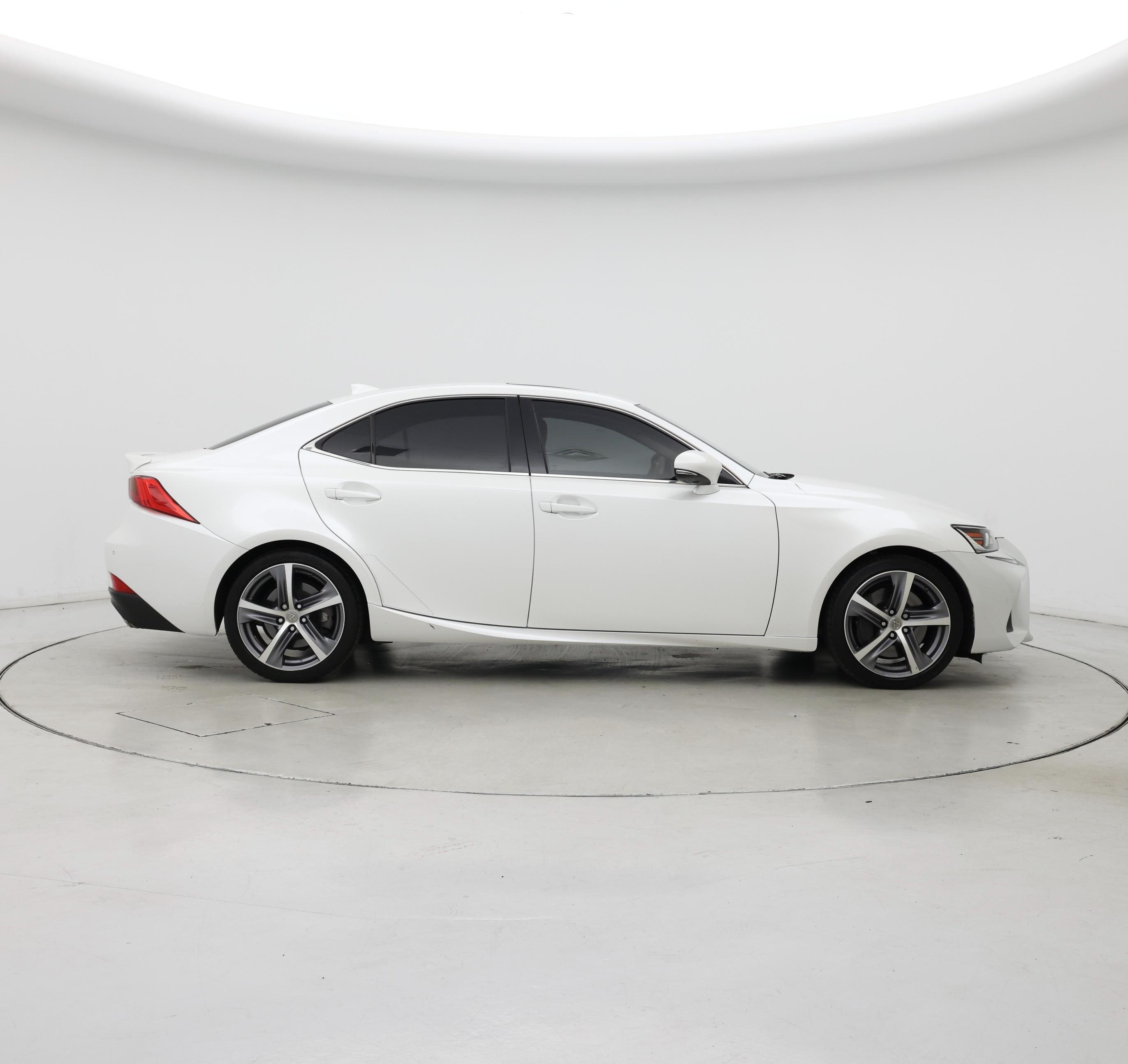 Thumbnail: 2017 Lexus IS - 7