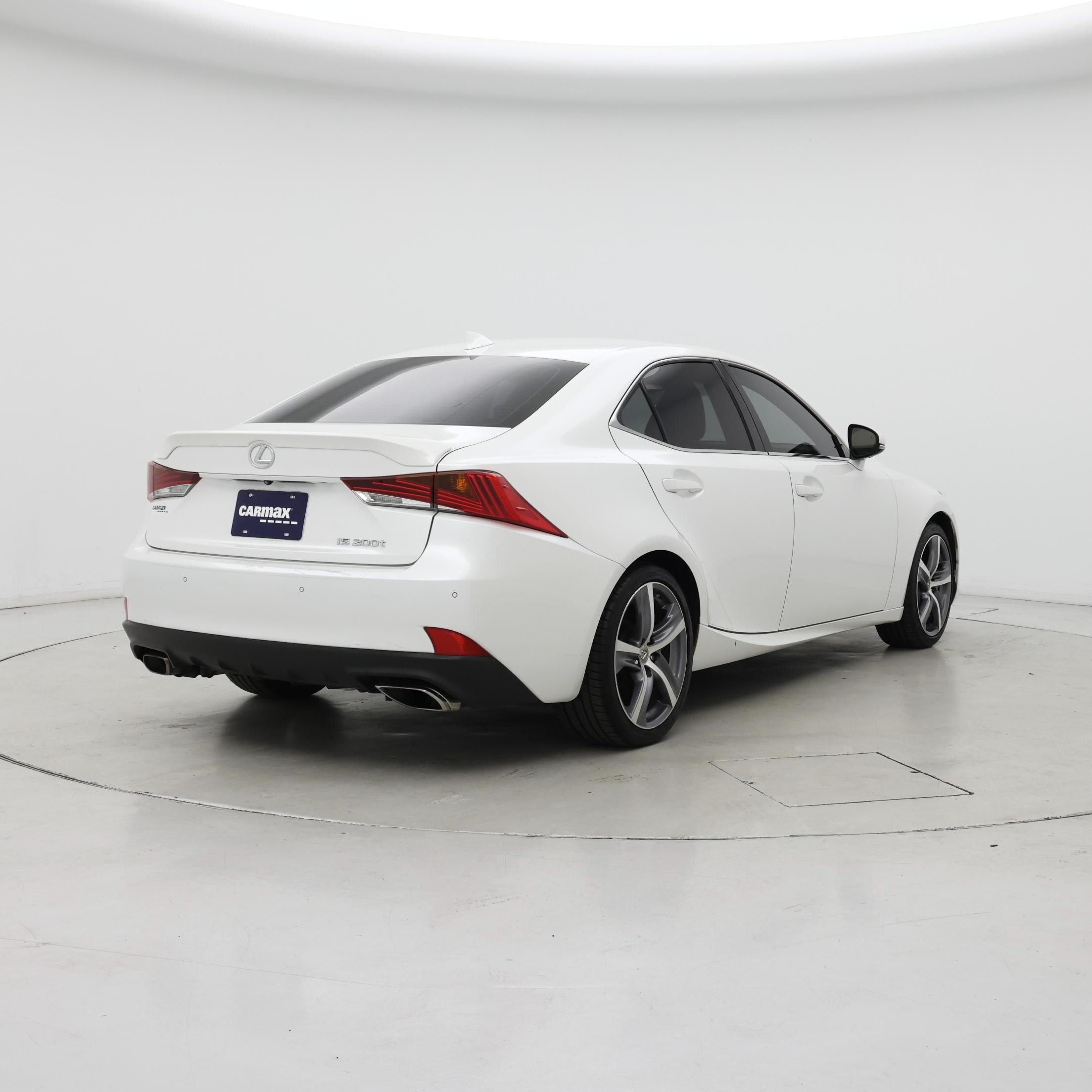 Thumbnail: 2017 Lexus IS - 8