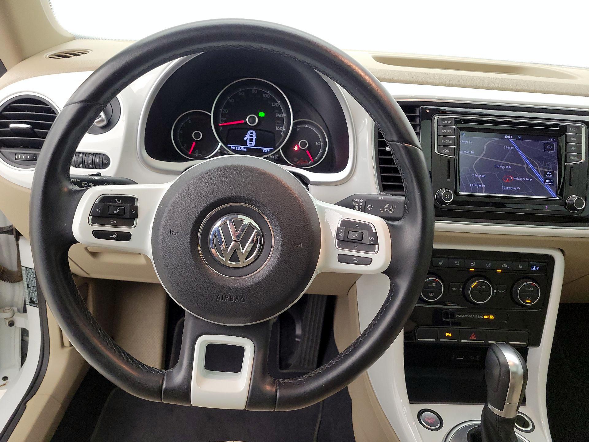Thumbnail: 2018 Volkswagen Beetle - 10