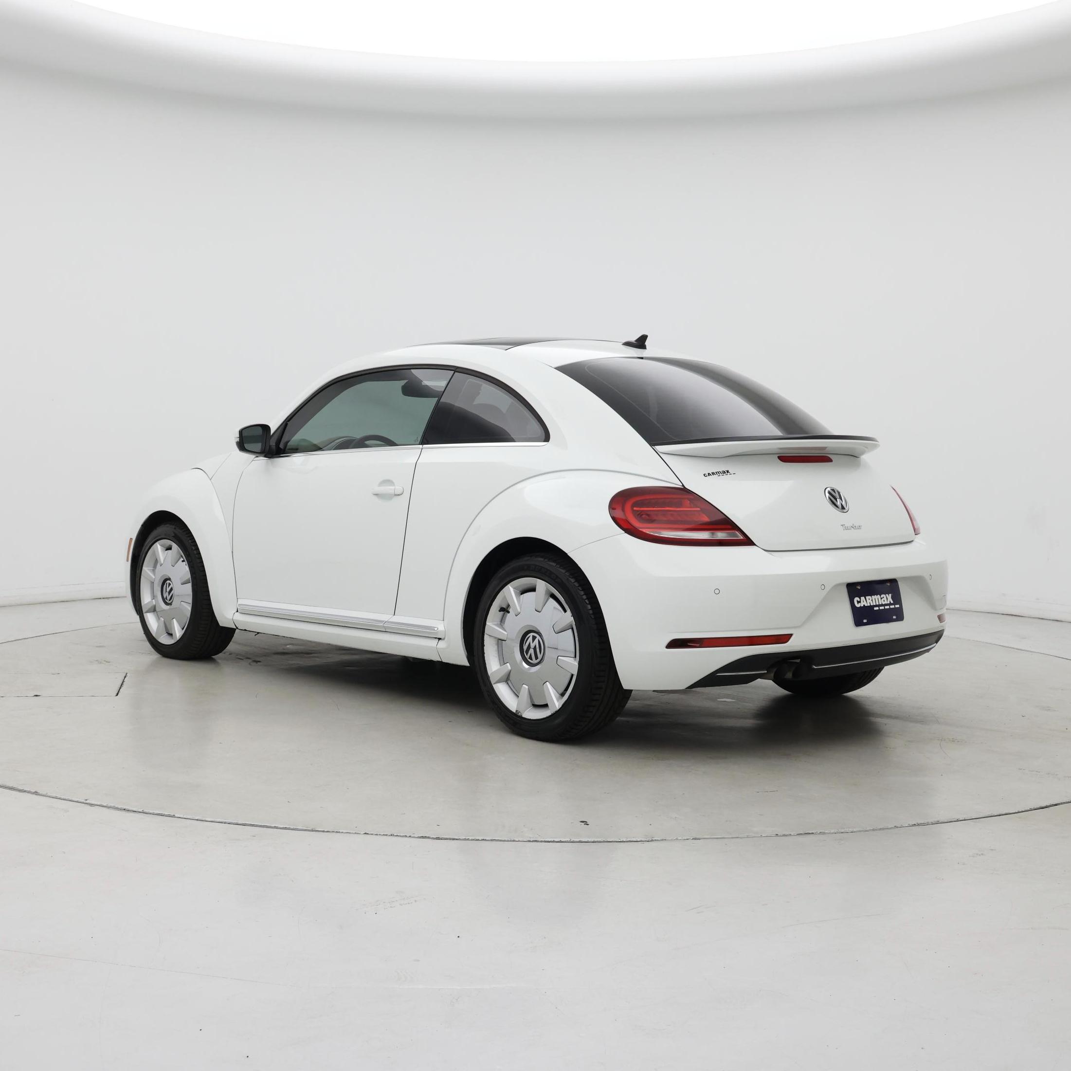 Thumbnail: 2018 Volkswagen Beetle - 2