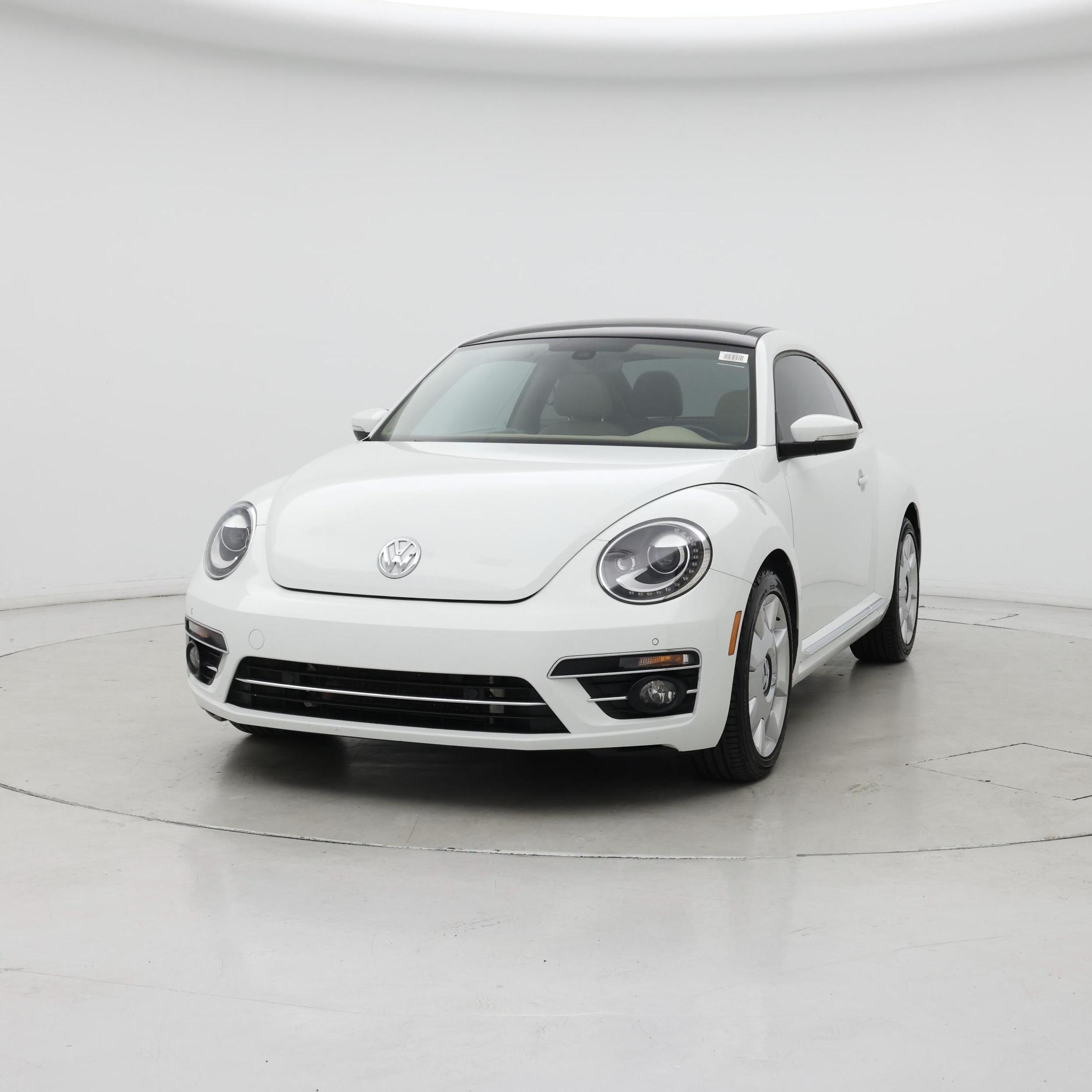 Thumbnail: 2018 Volkswagen Beetle - 4