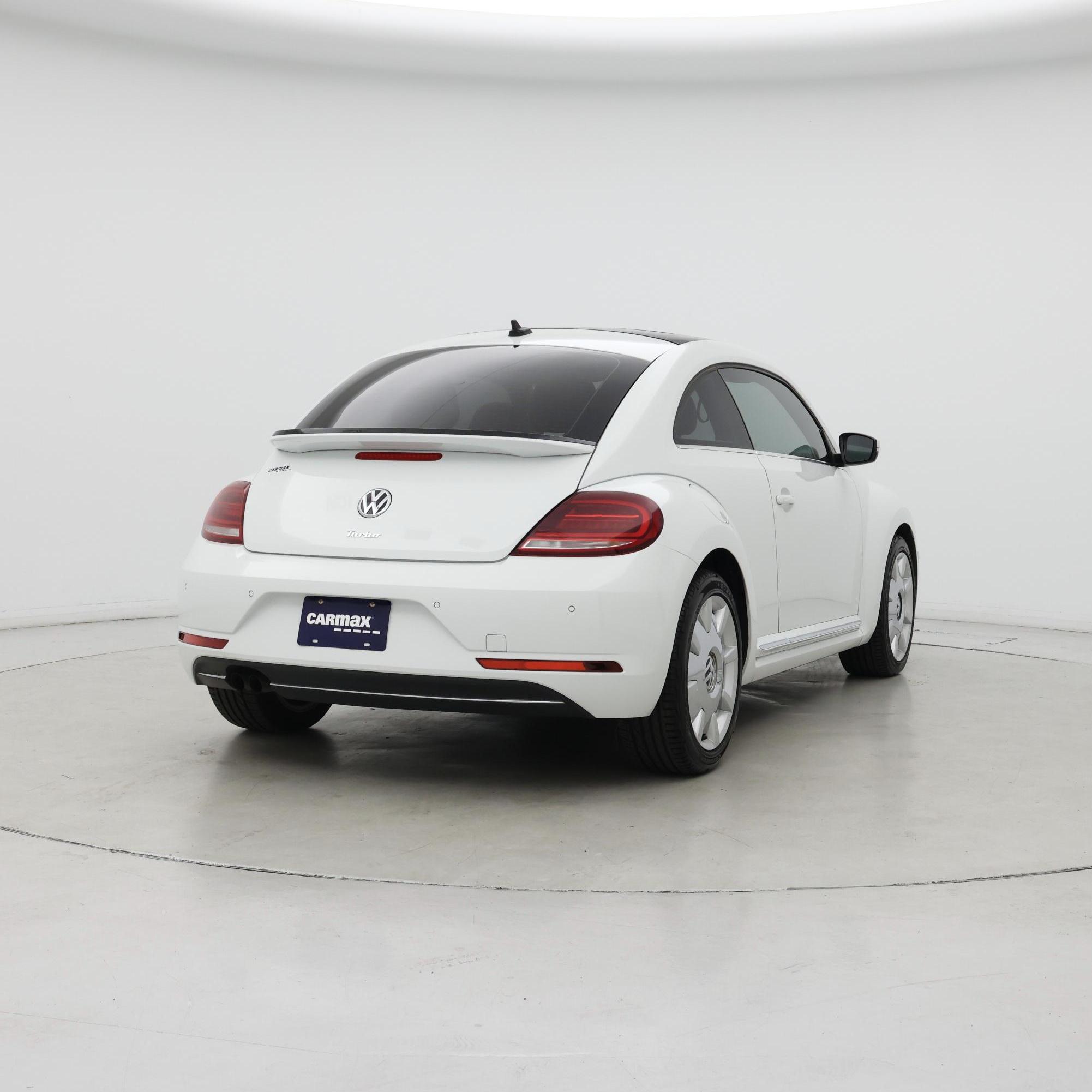 Thumbnail: 2018 Volkswagen Beetle - 8
