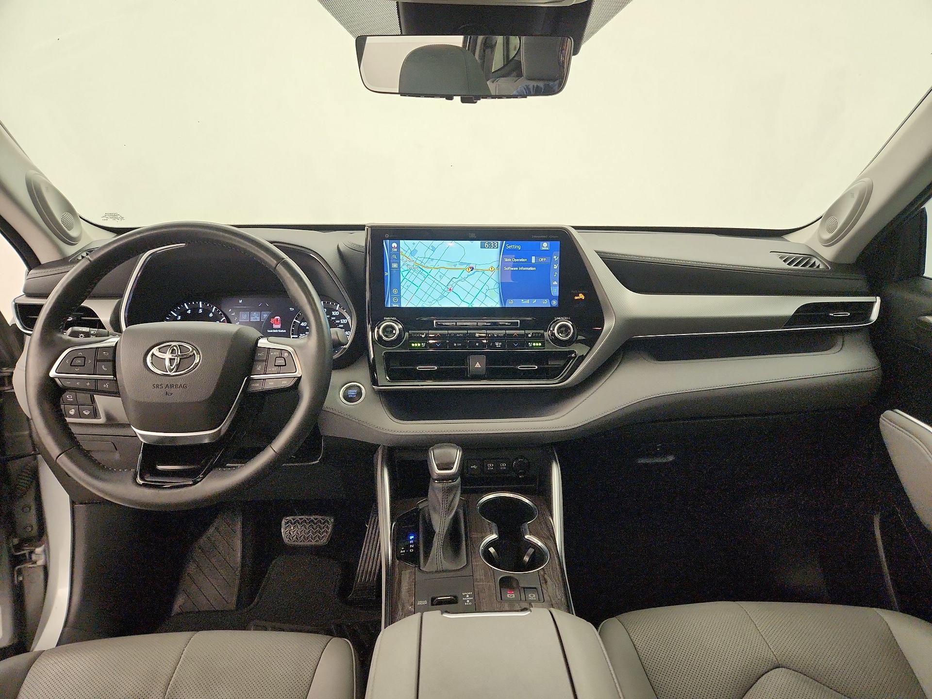 Thumbnail: 2021 Toyota Highlander - 9