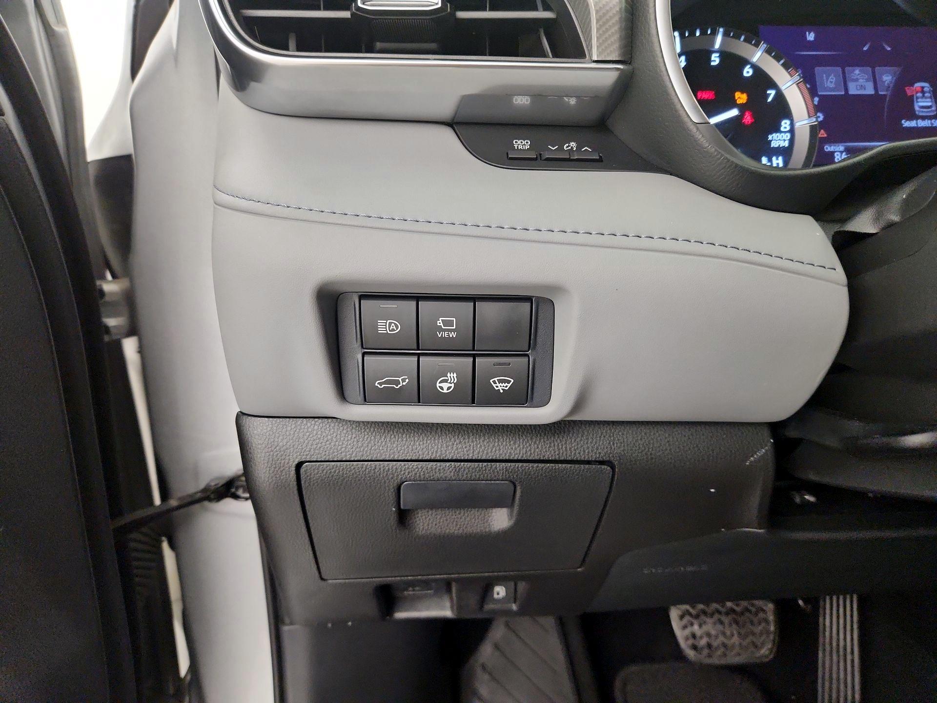 Thumbnail: 2021 Toyota Highlander - 13