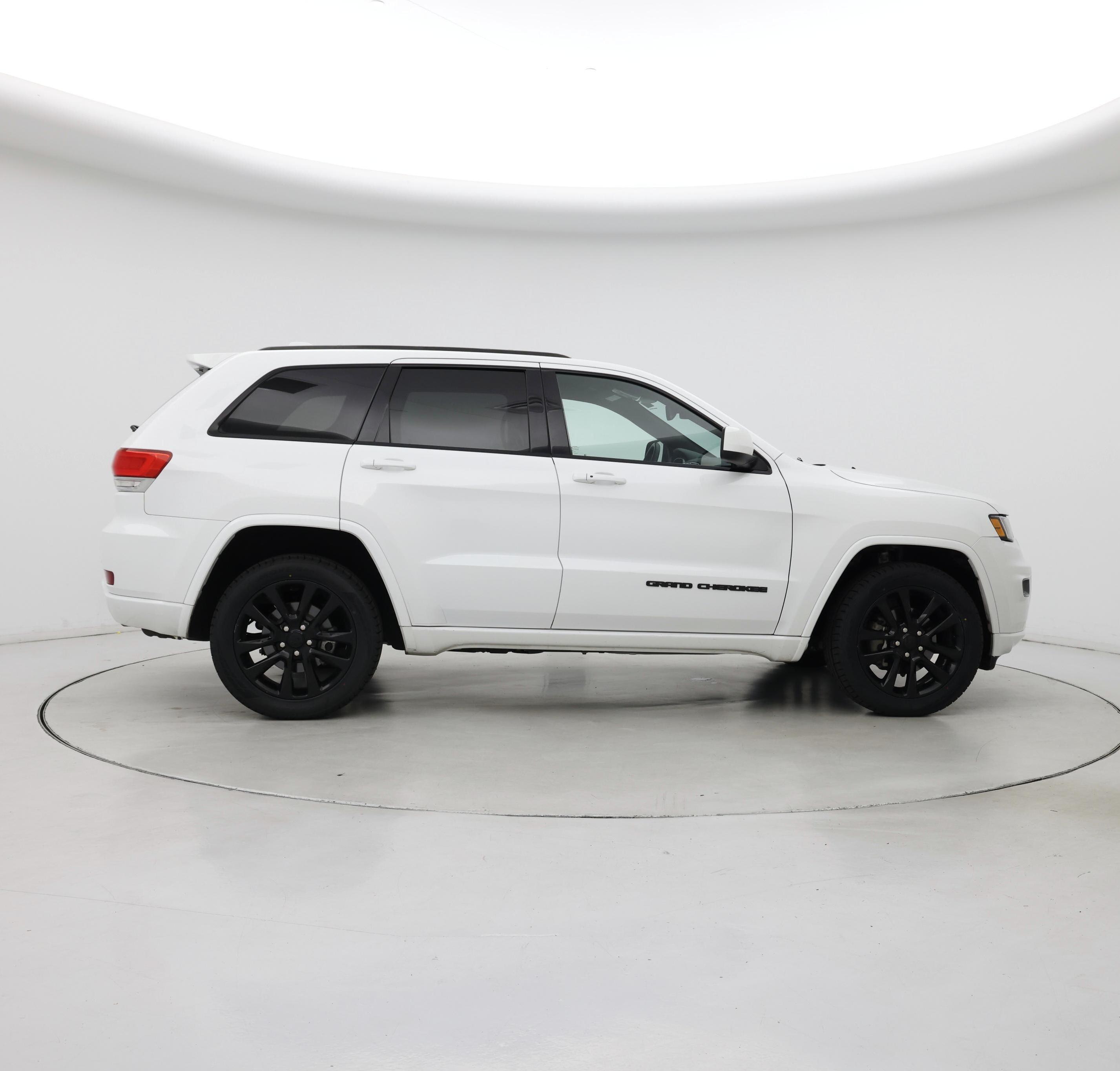 Thumbnail: 2017 Jeep Grand Cherokee - 7