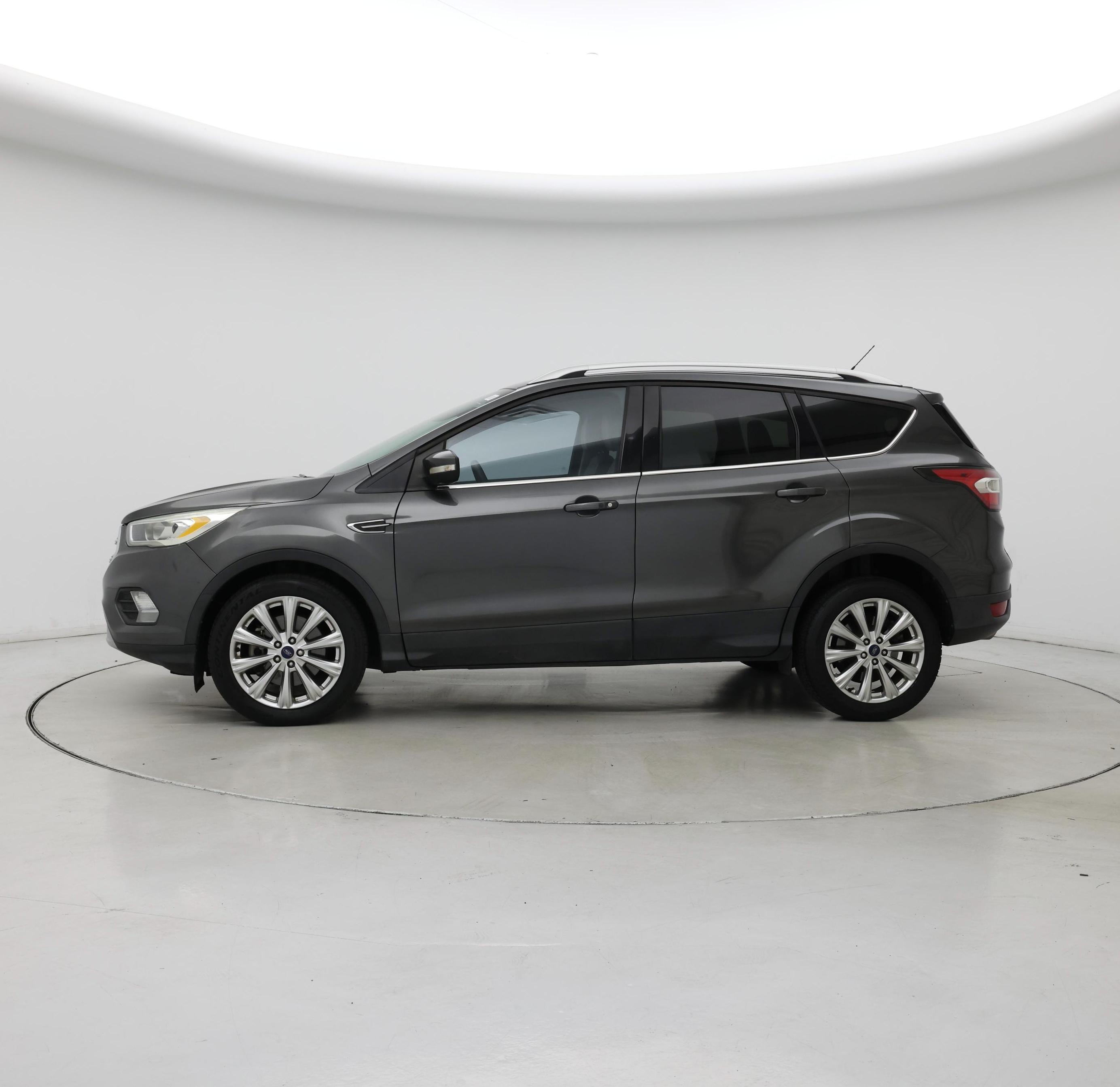 Thumbnail: 2017 Ford Escape - 3