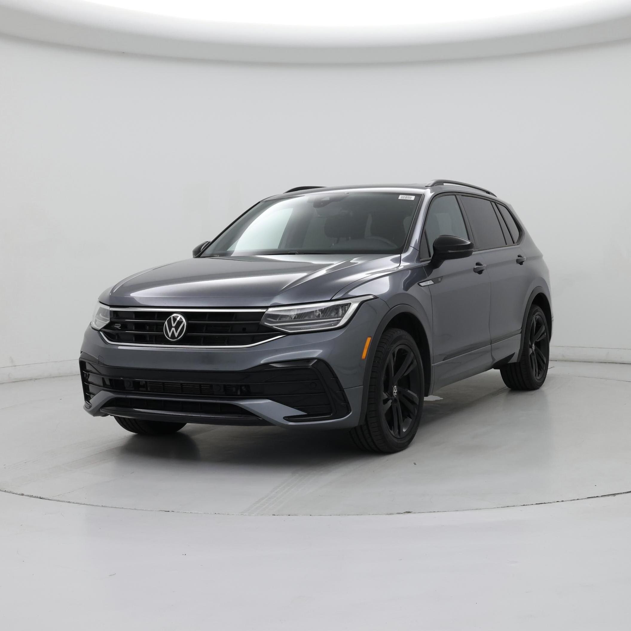 Thumbnail: 2023 Volkswagen Tiguan - 4