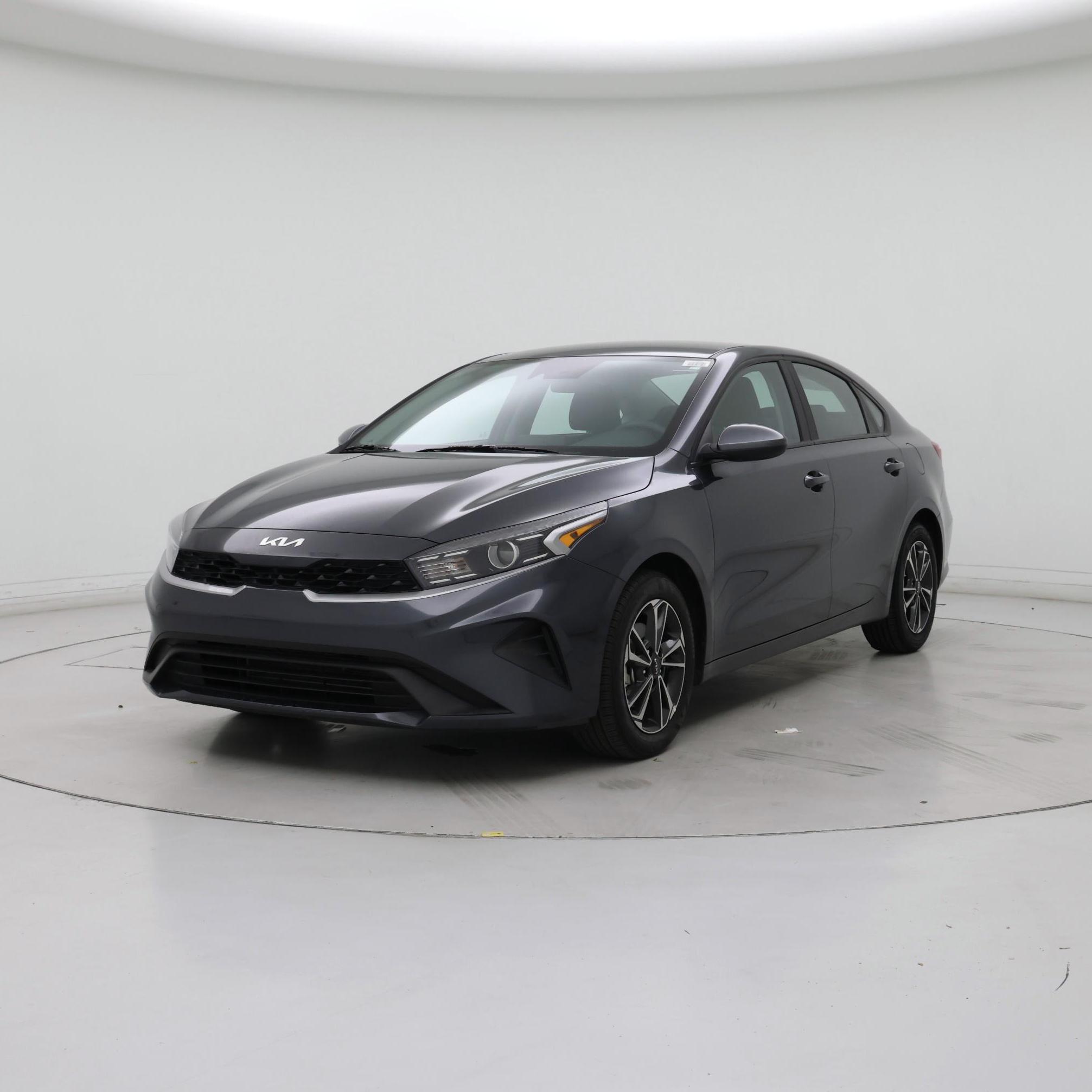 Thumbnail: 2024 Kia Forte - 4